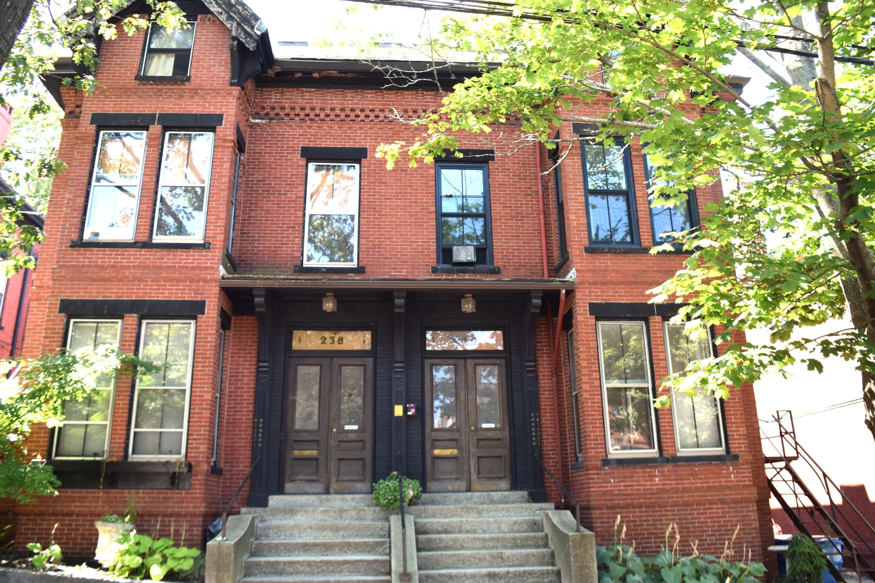 240 State Street Property Photo 6