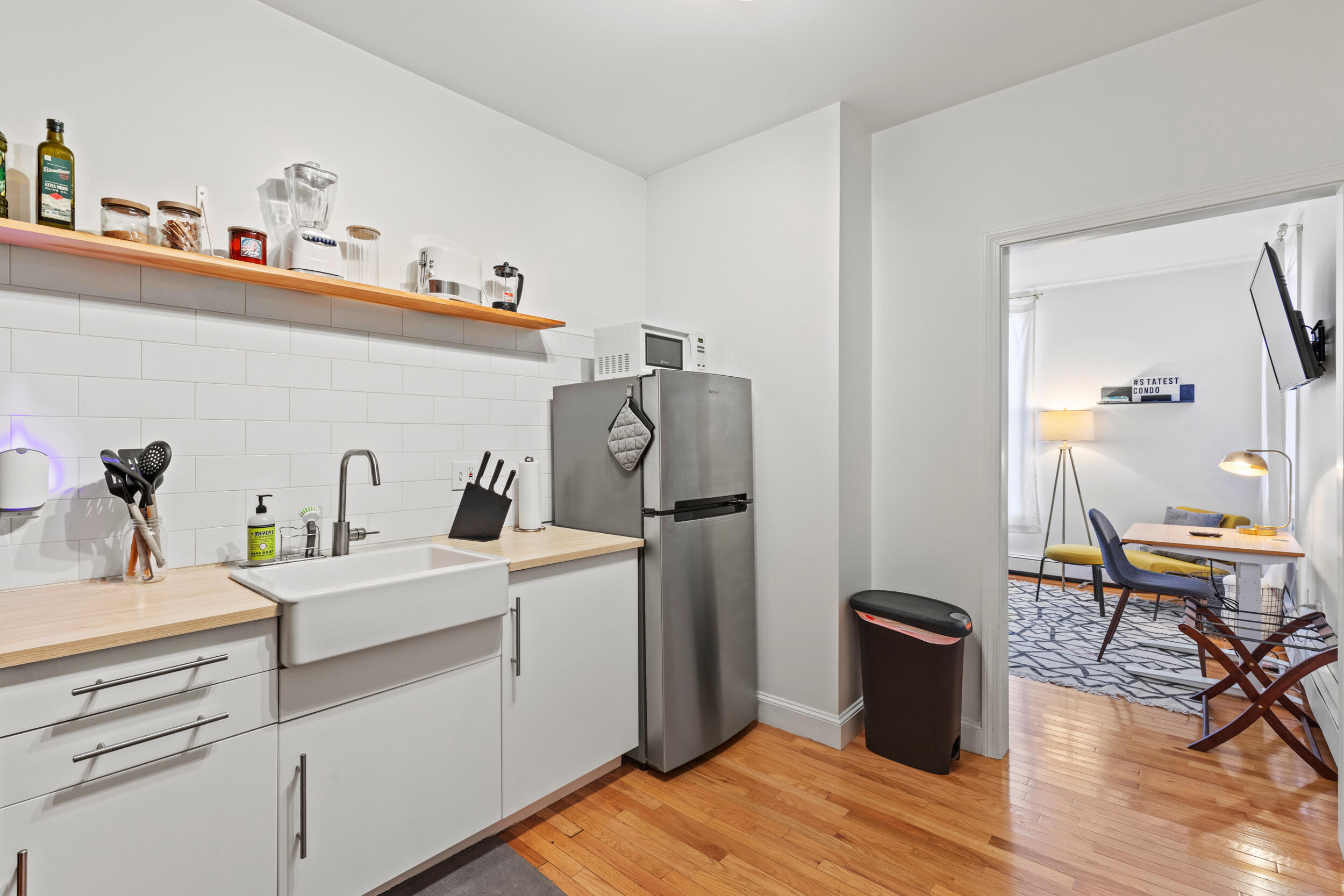 240 State Street Property Photo 8