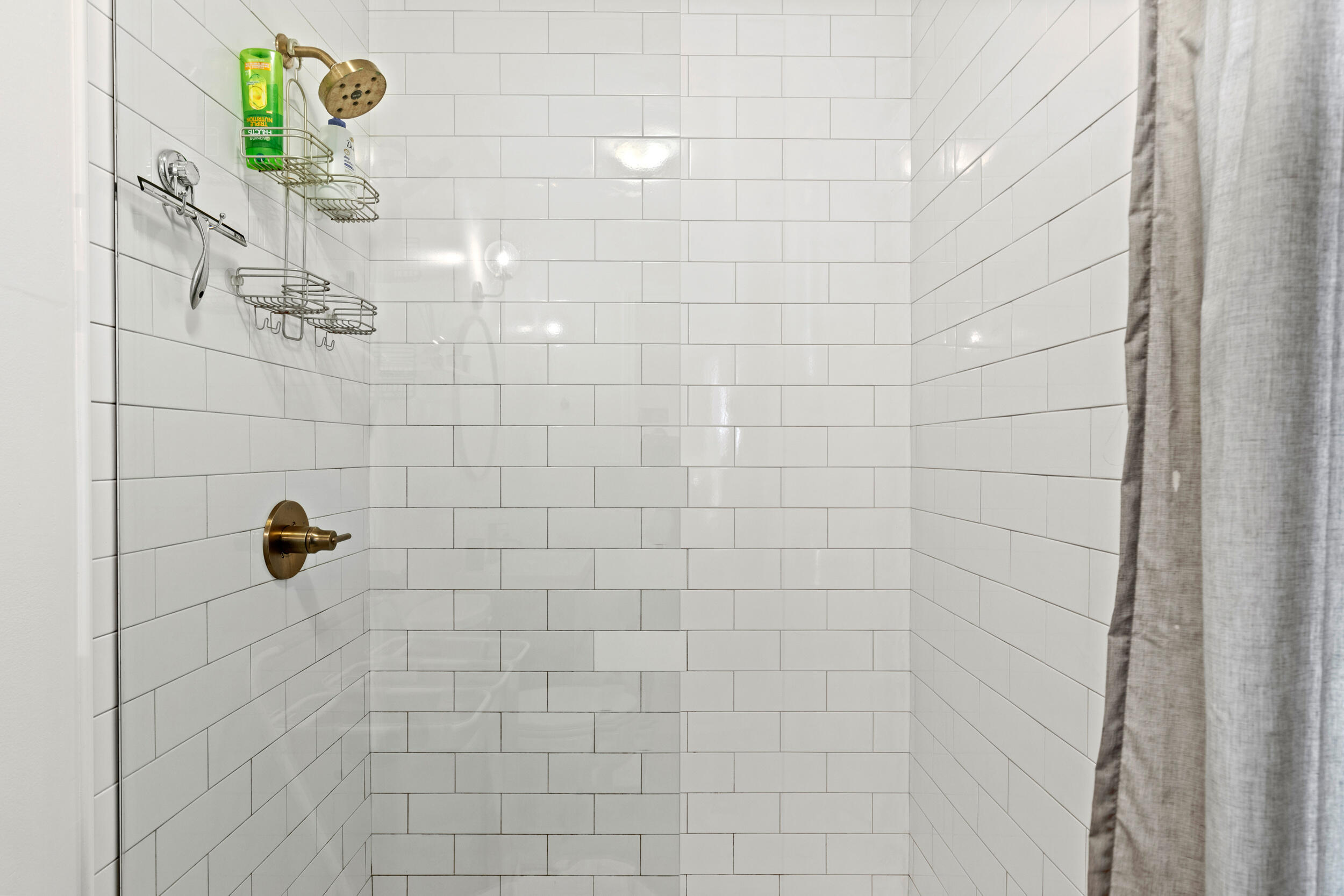 240 State Street Property Photo 18