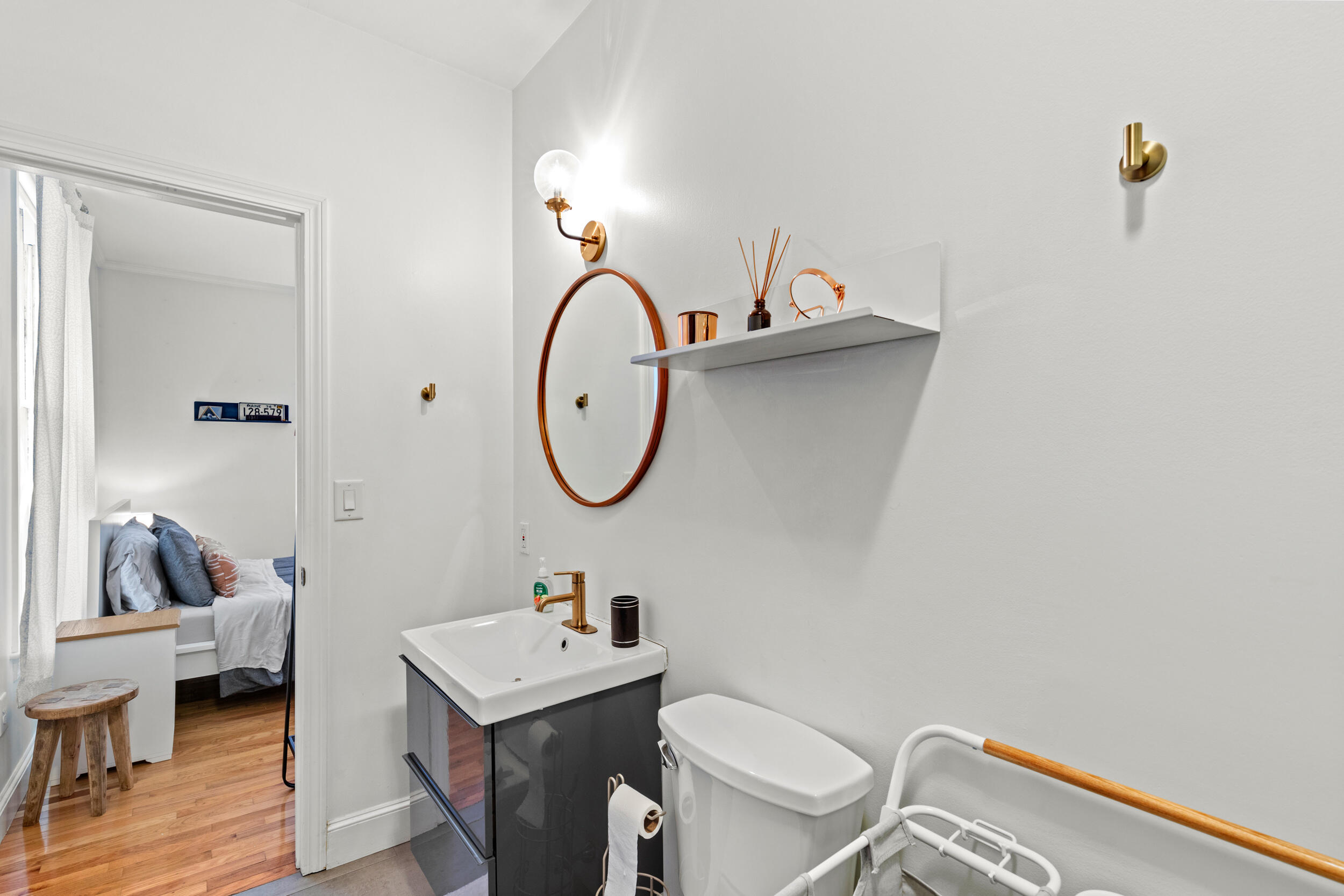 240 State Street Property Photo 19