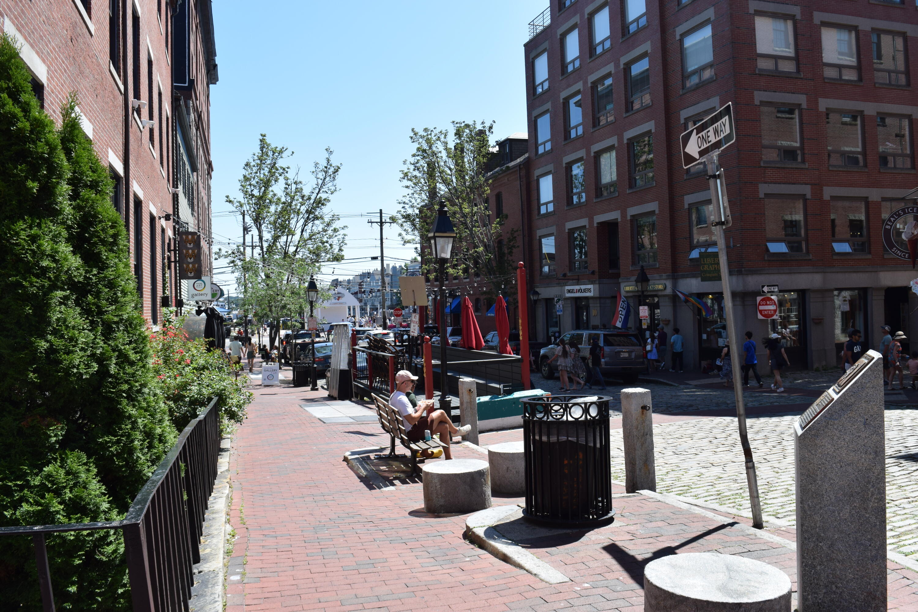 240 State Street Property Photo 22