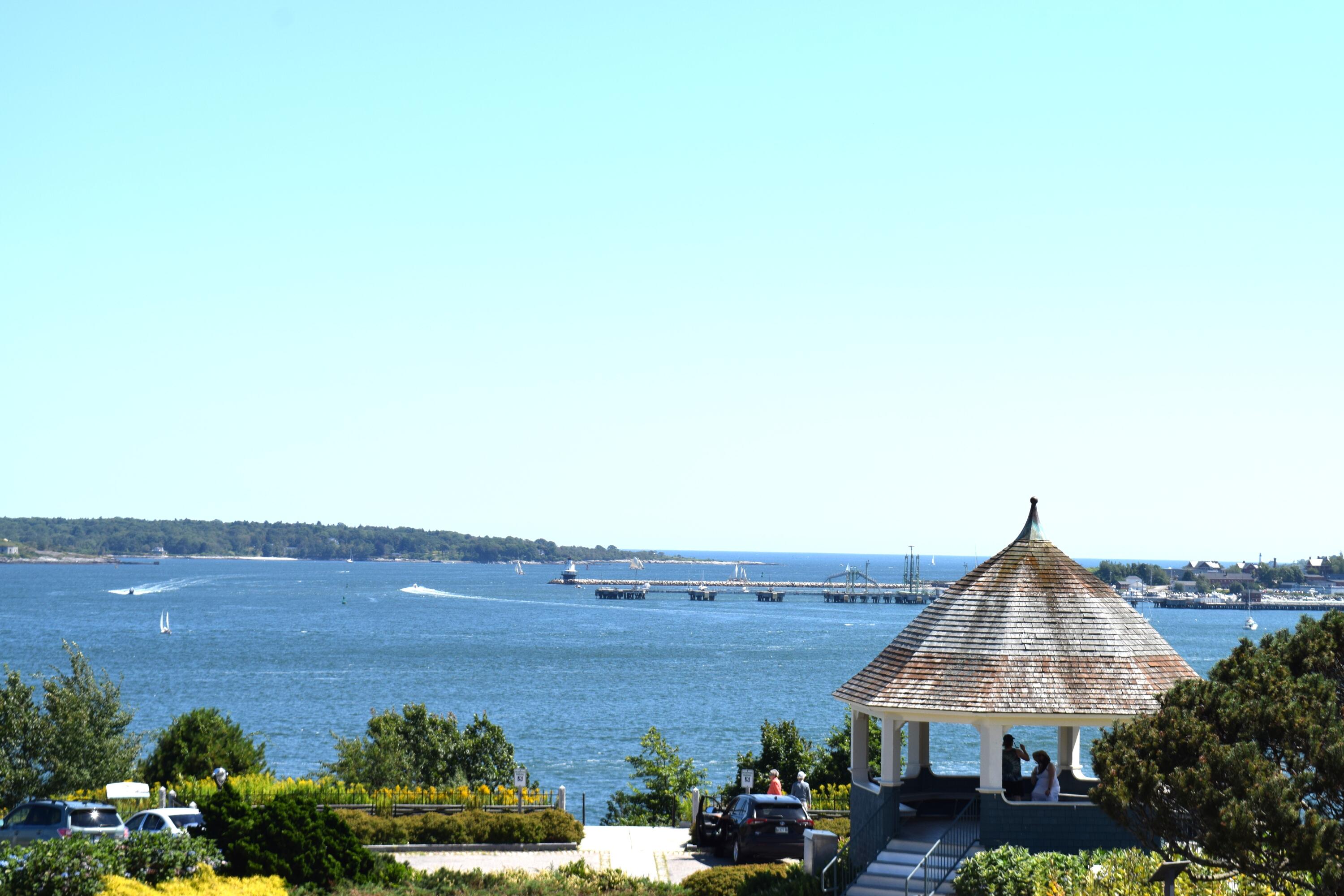 240 State Street Property Photo 28