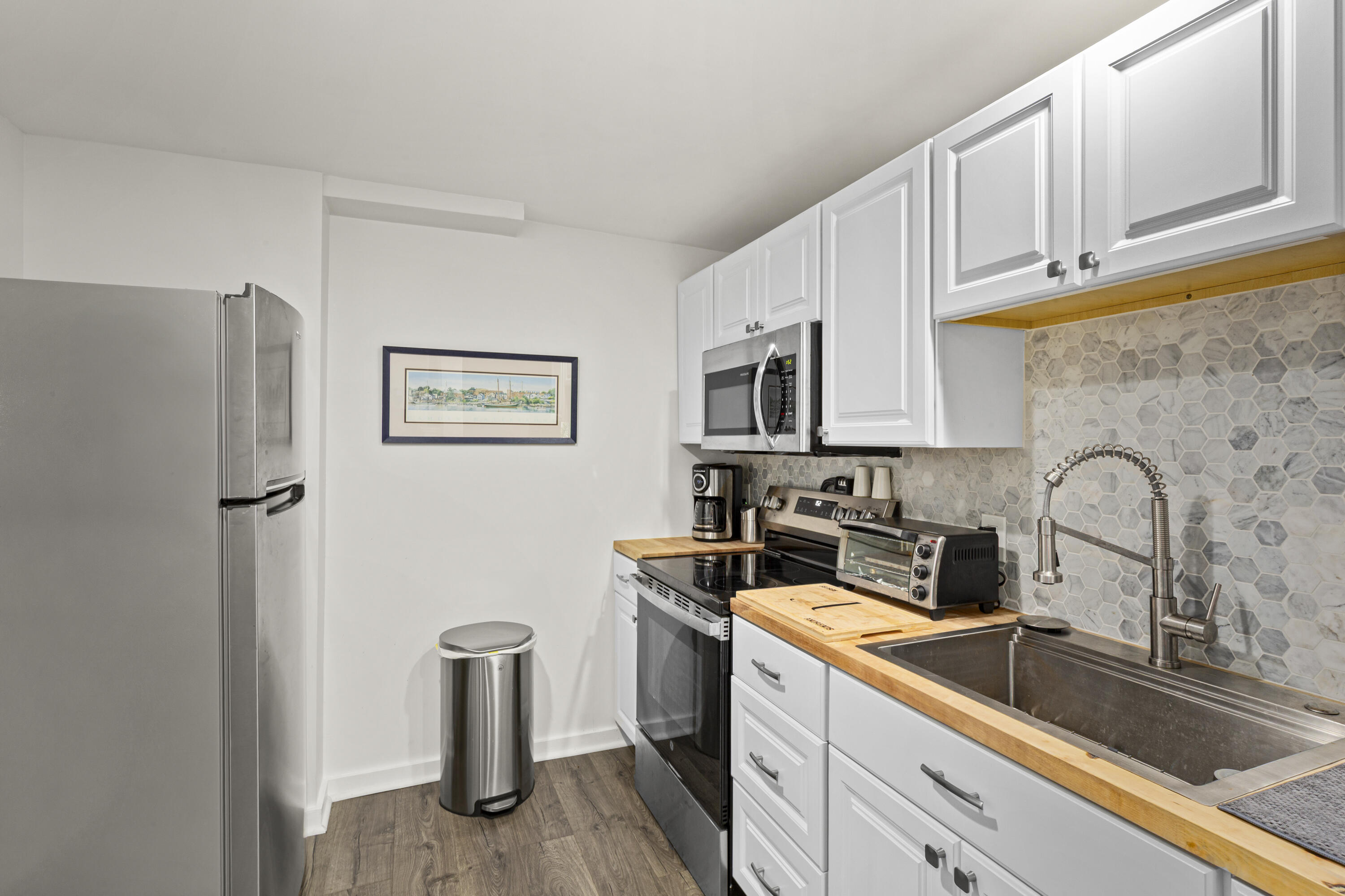 56 Elm Street Property Photo 17