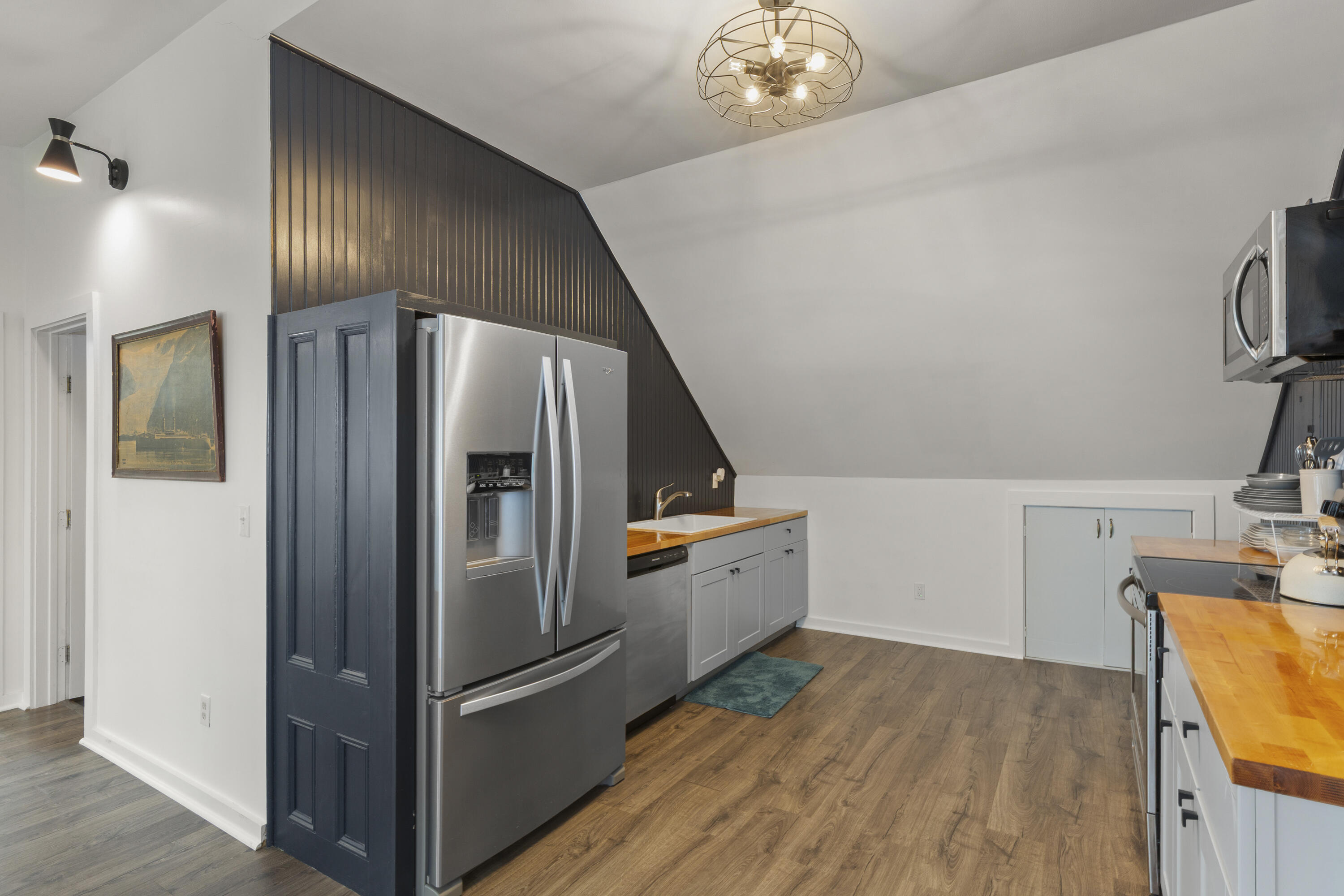 56 Elm Street Property Photo 27