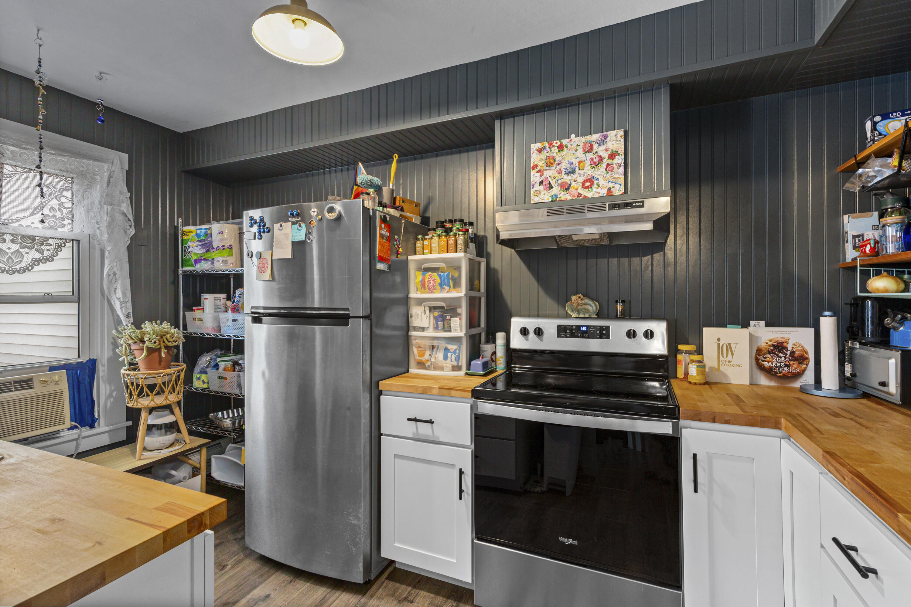 56 Elm Street Property Photo 40