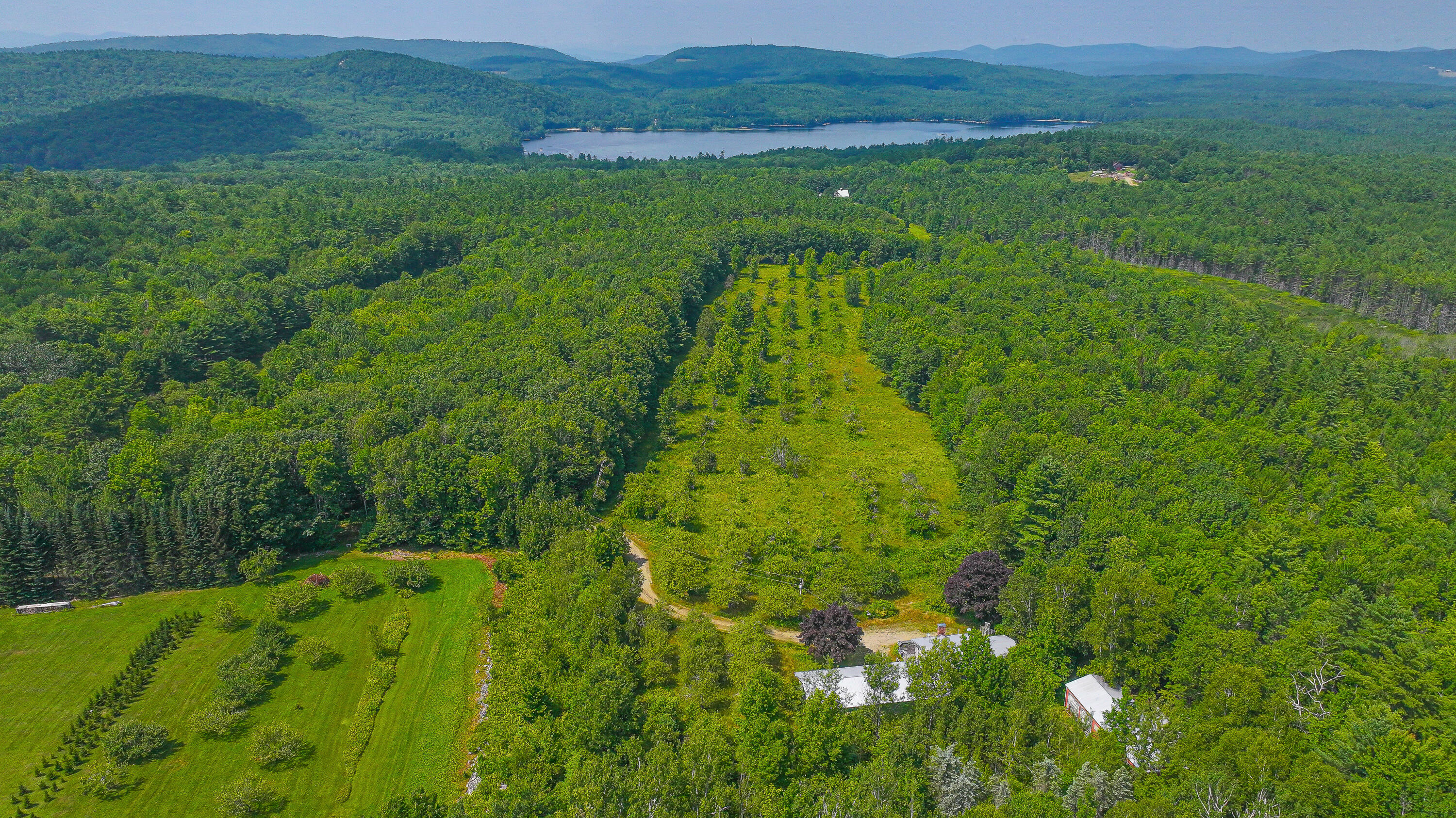 112 Hawk Mountain Road Property Photo 8