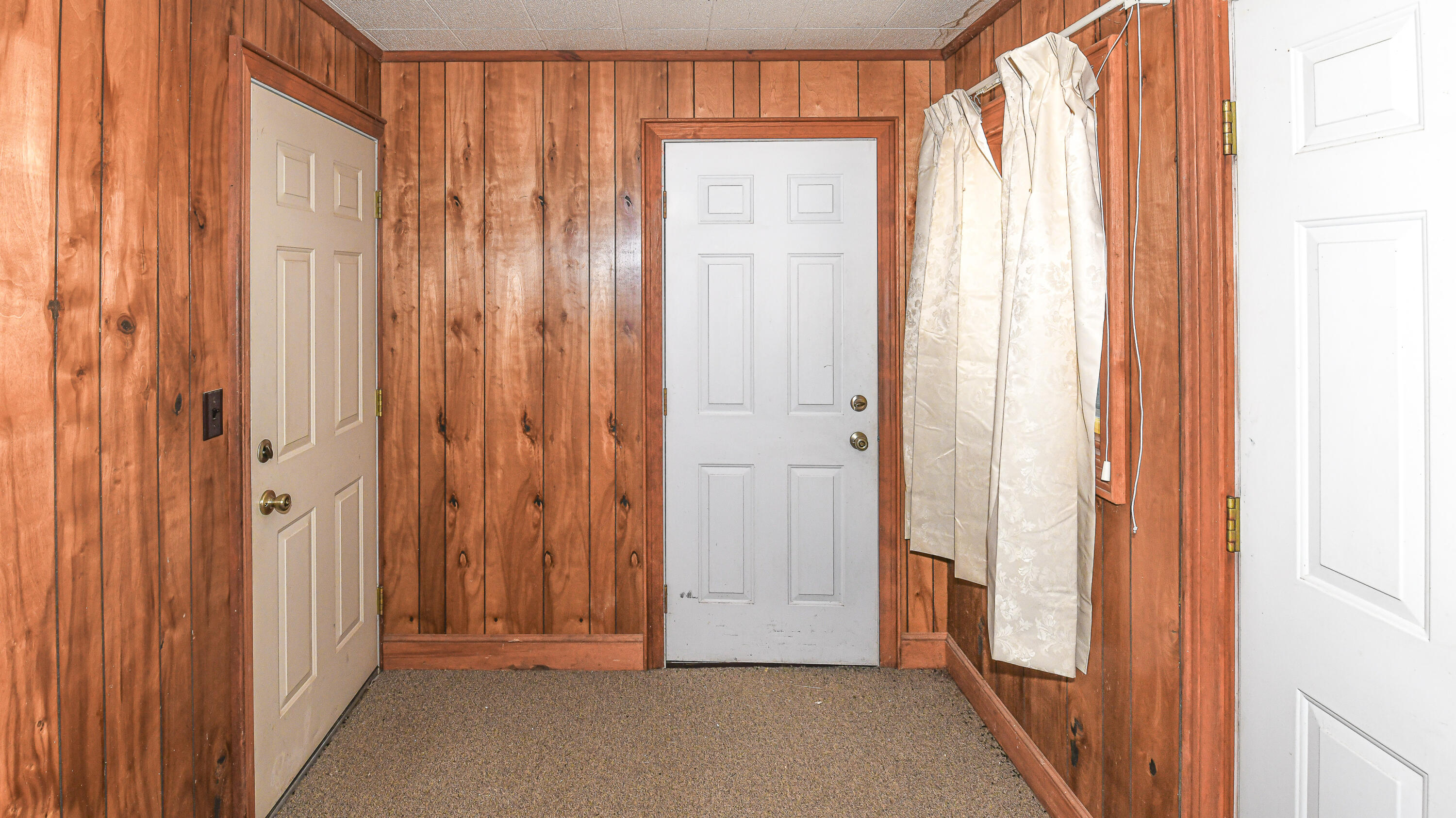112 Hawk Mountain Road Property Photo 10
