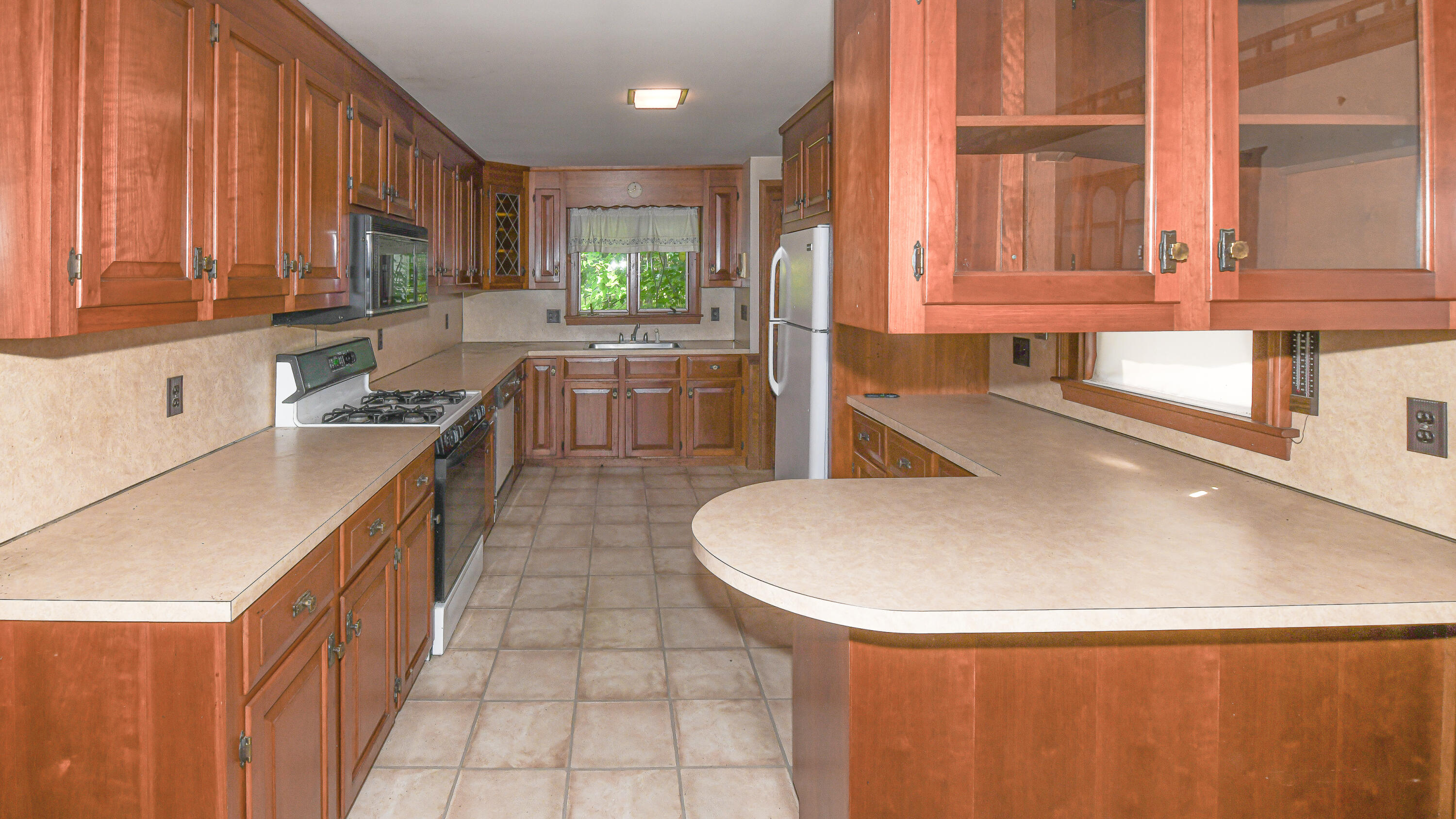 112 Hawk Mountain Road Property Photo 11