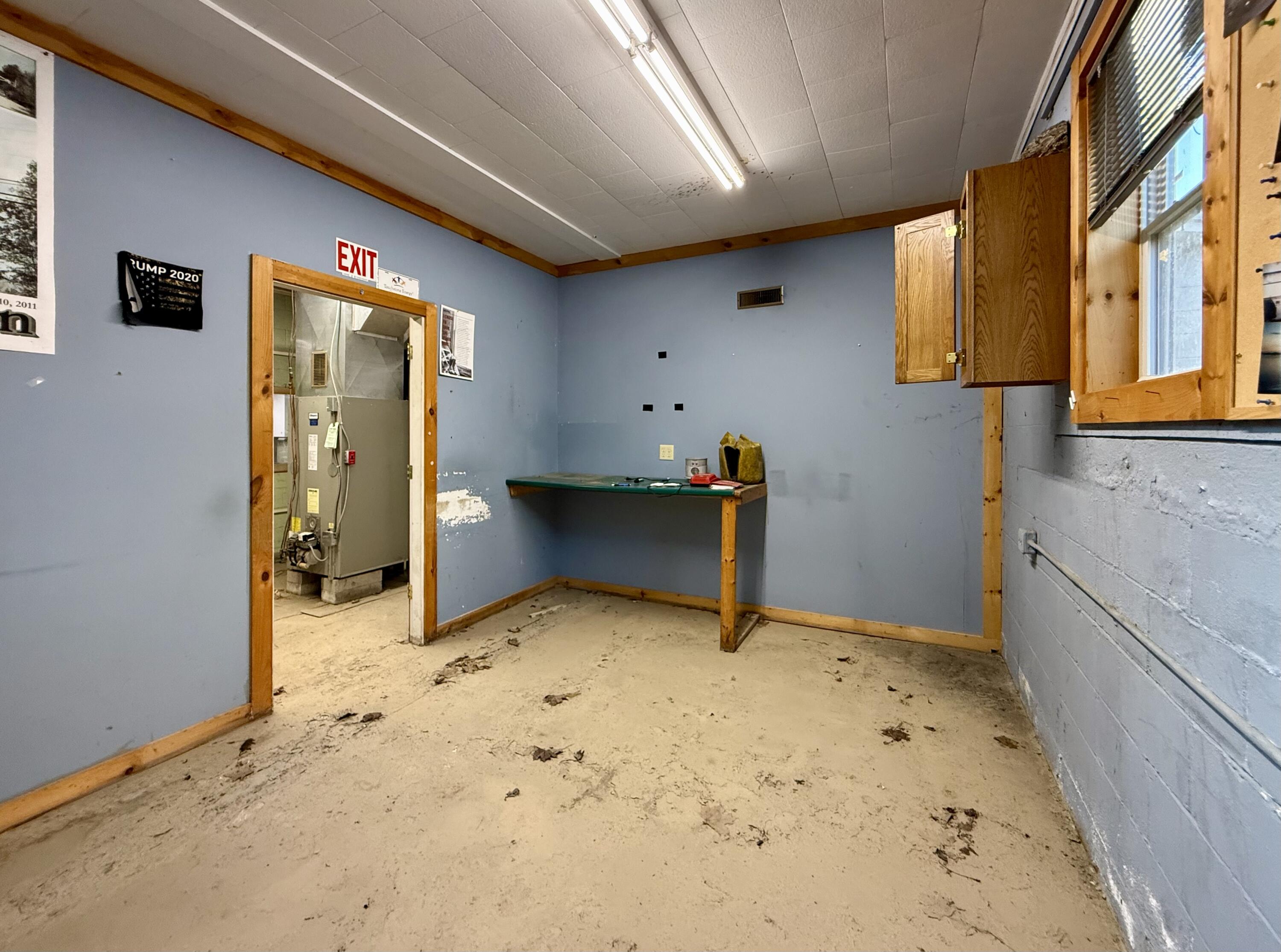 12 Tyler Street Property Photo 33