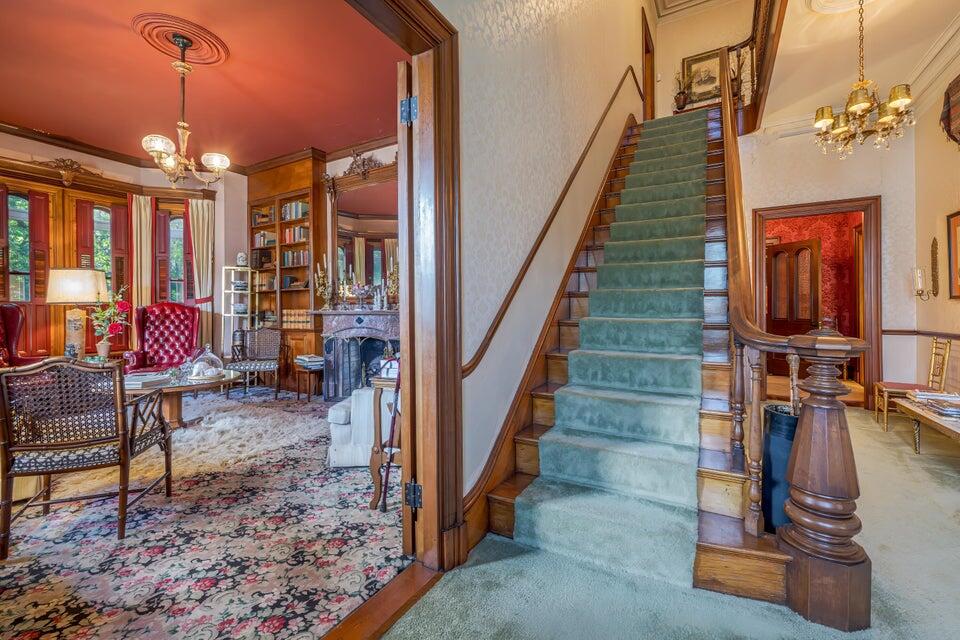 80 State Street Property Photo 14