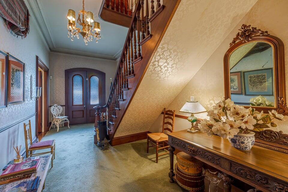 80 State Street Property Photo 16