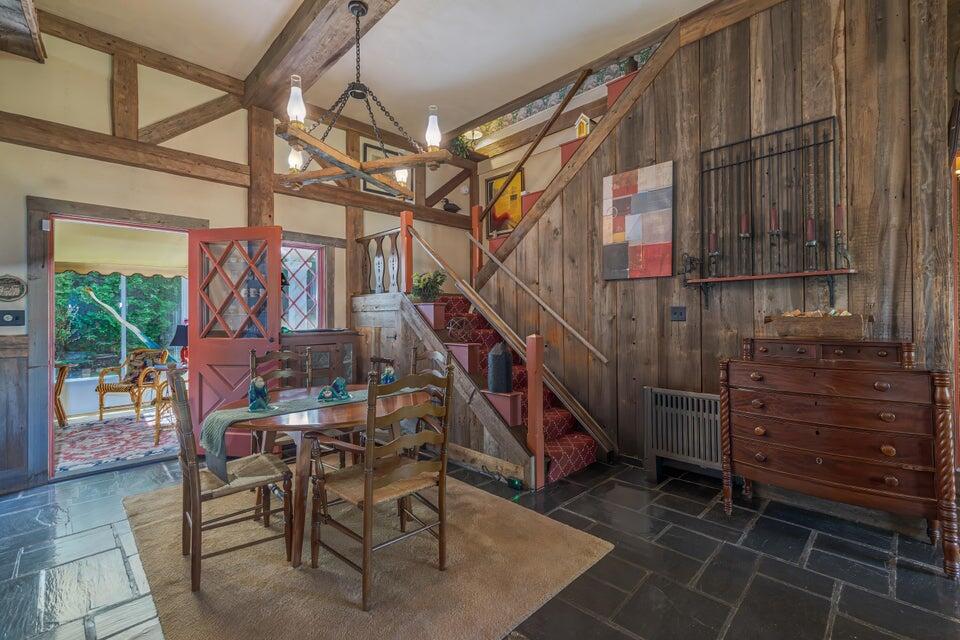80 State Street Property Photo 44