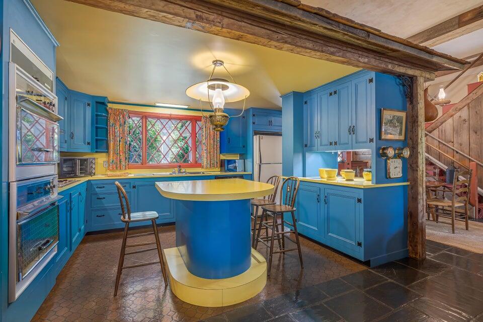 80 State Street Property Photo 47