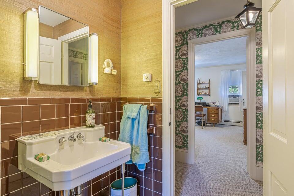 80 State Street Property Photo 86