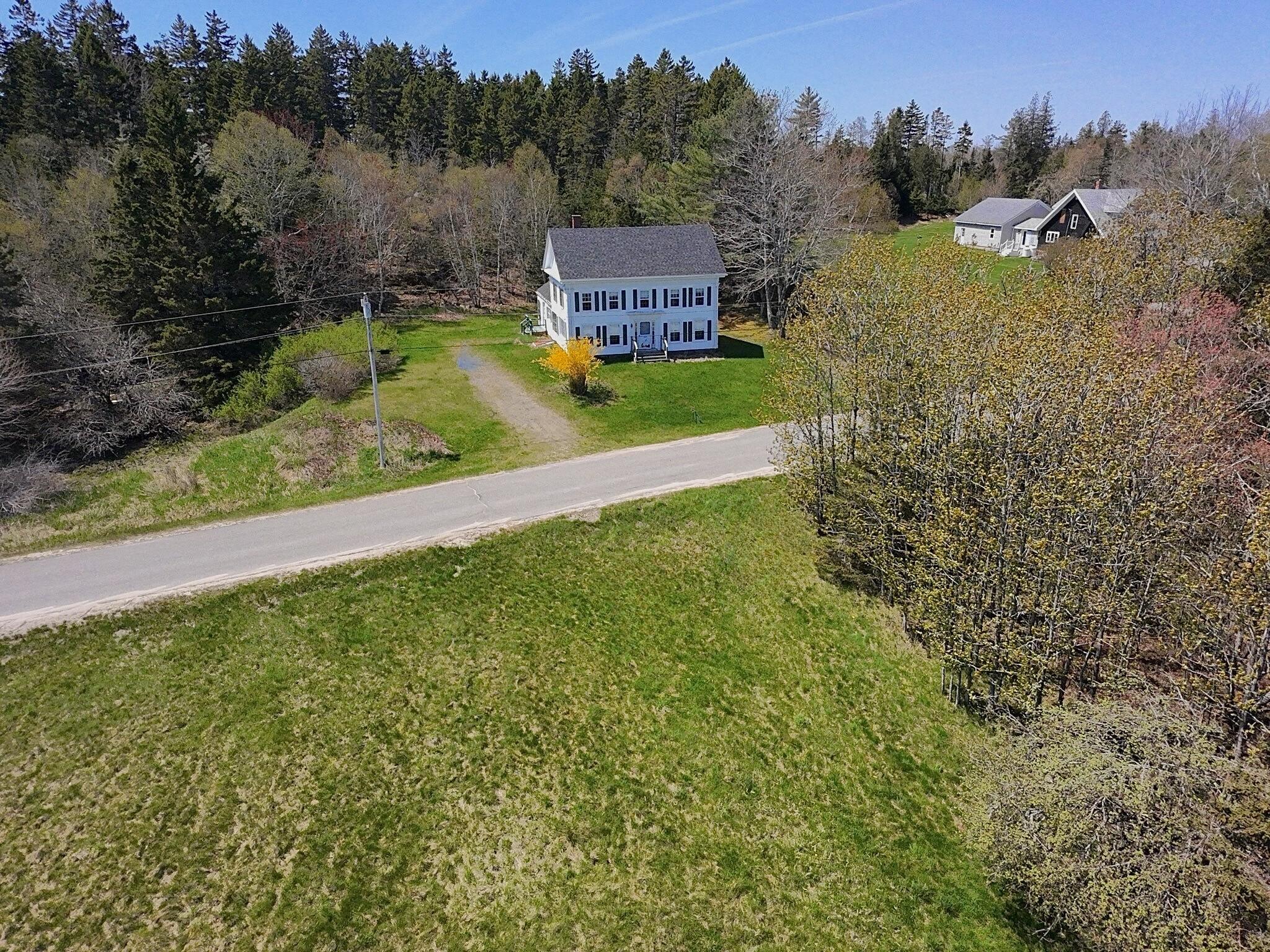 337 W Side Road Property Photo 45