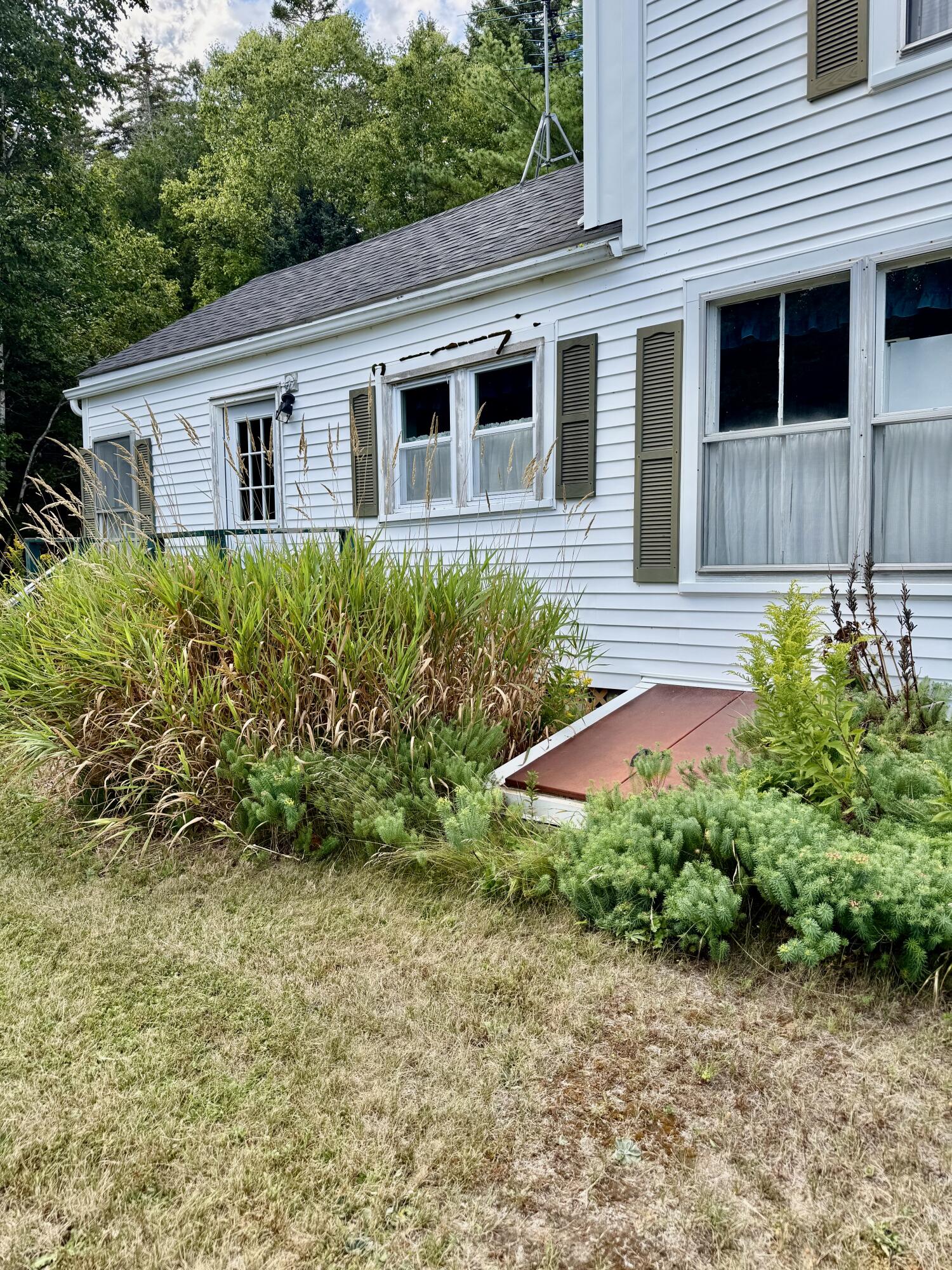 337 W Side Road Property Photo 48