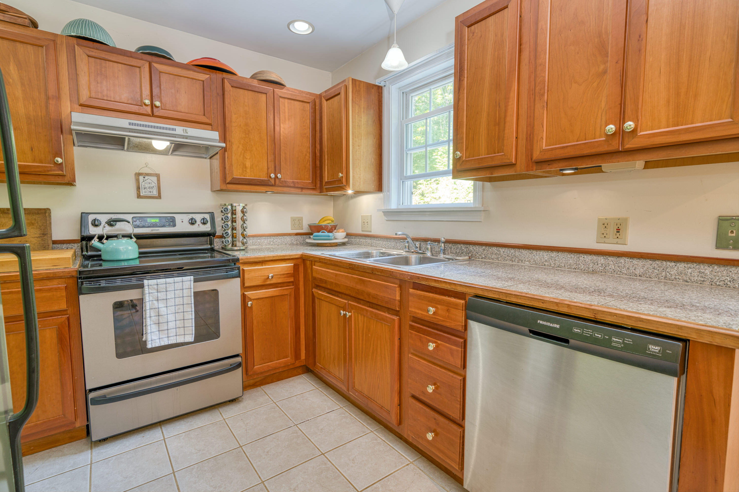208 Congress Street Property Photo 8