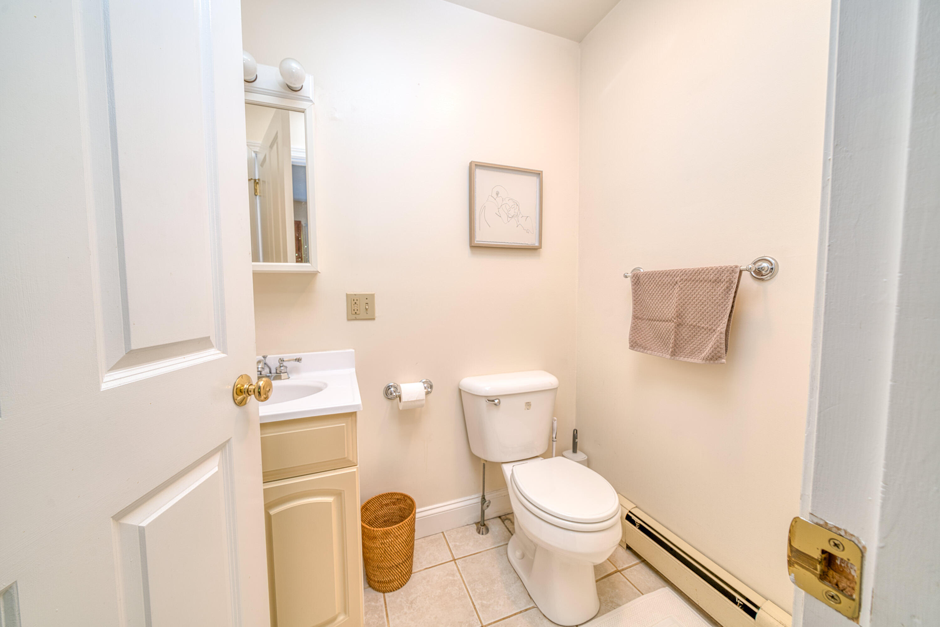 208 Congress Street Property Photo 9