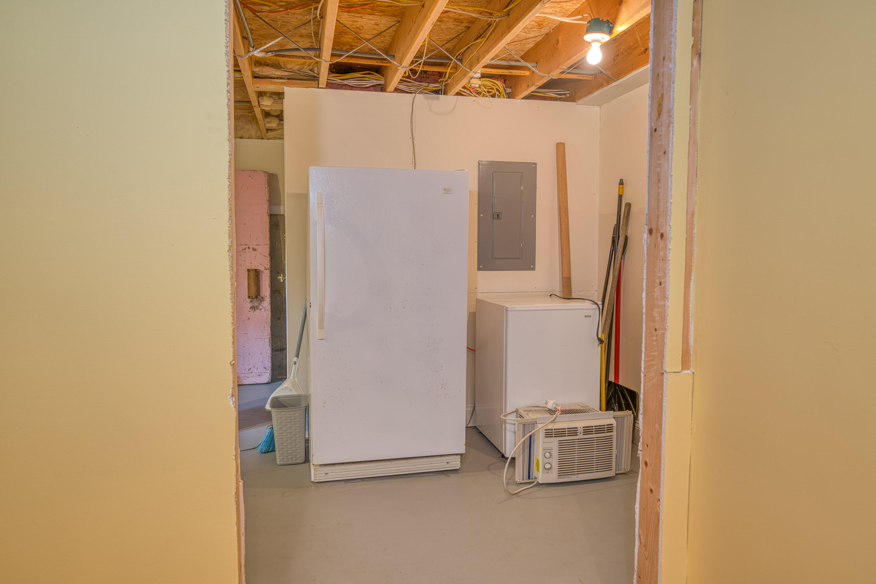 208 Congress Street Property Photo 28