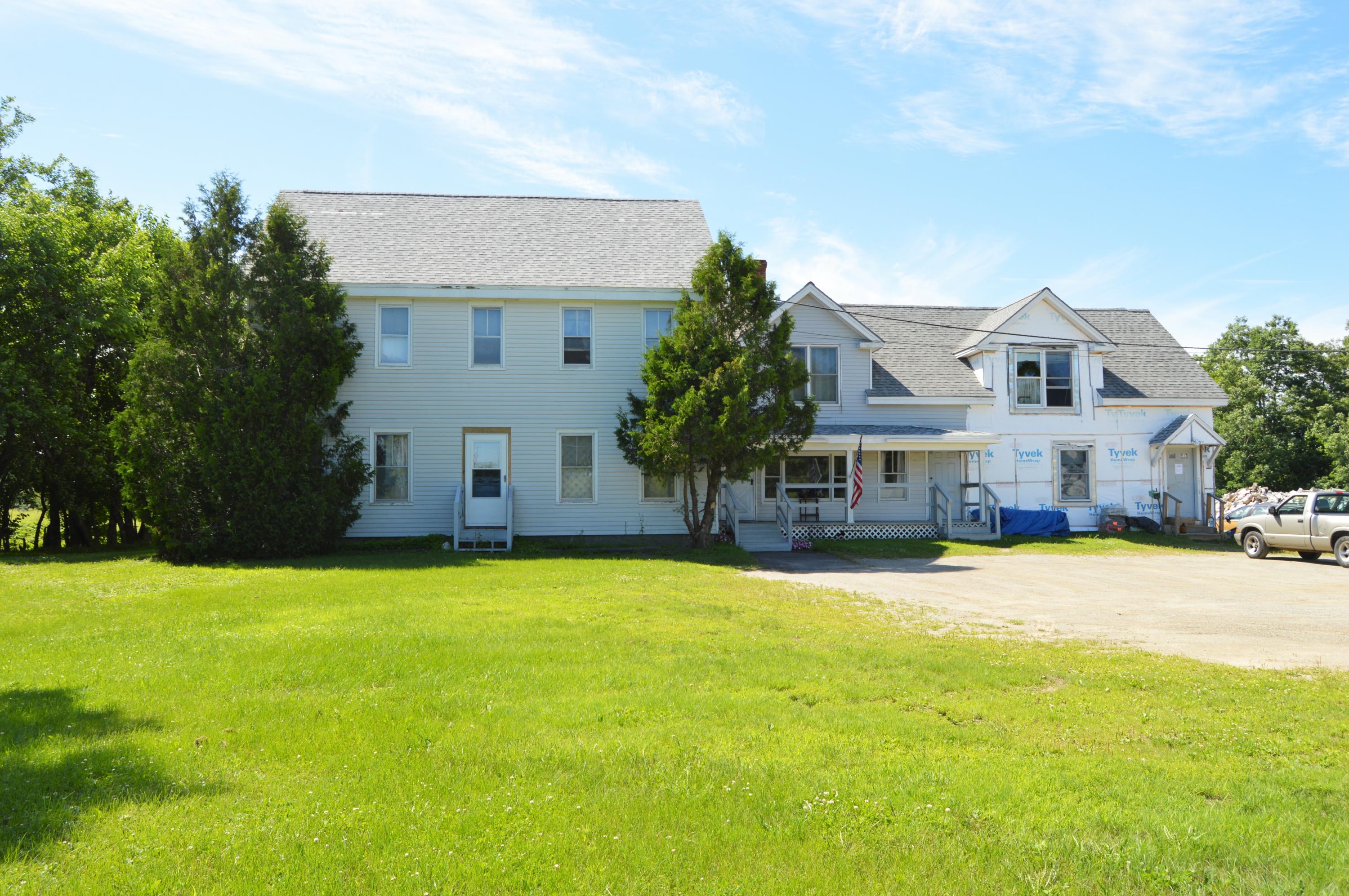 2 Swan Lake Avenue Property Photo 6