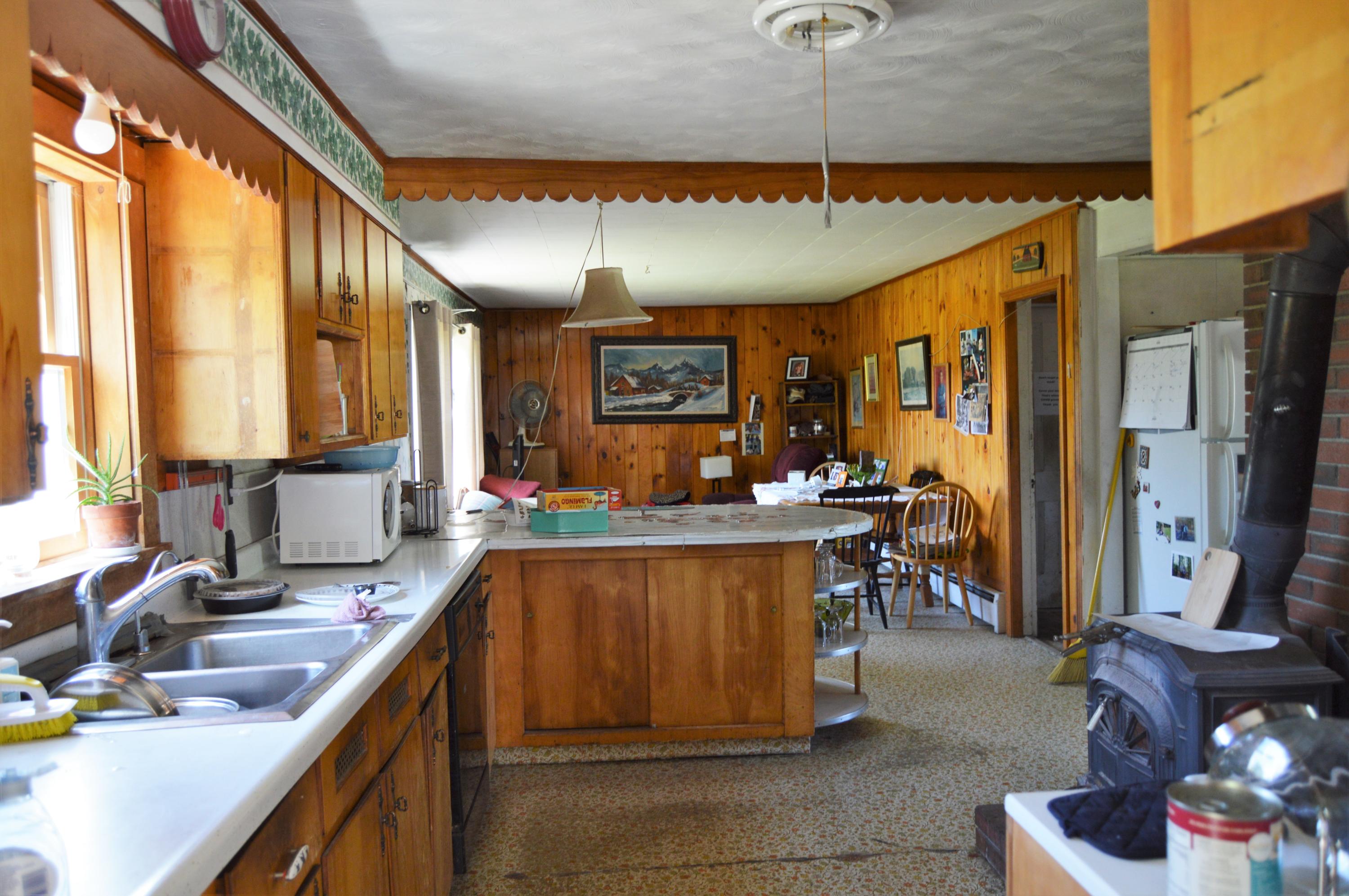 2 Swan Lake Avenue Property Photo 10