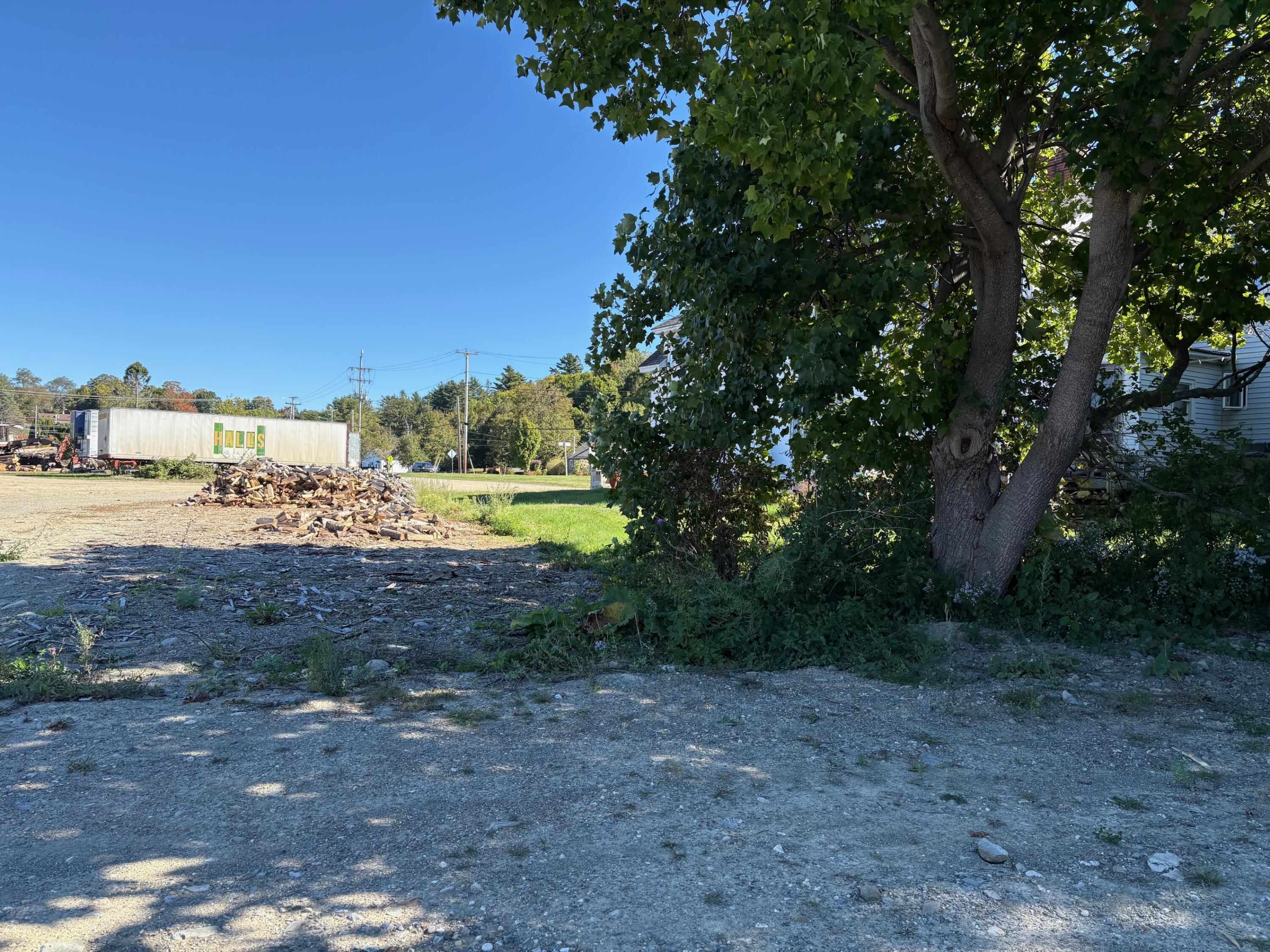 2 Swan Lake Avenue Property Photo 15