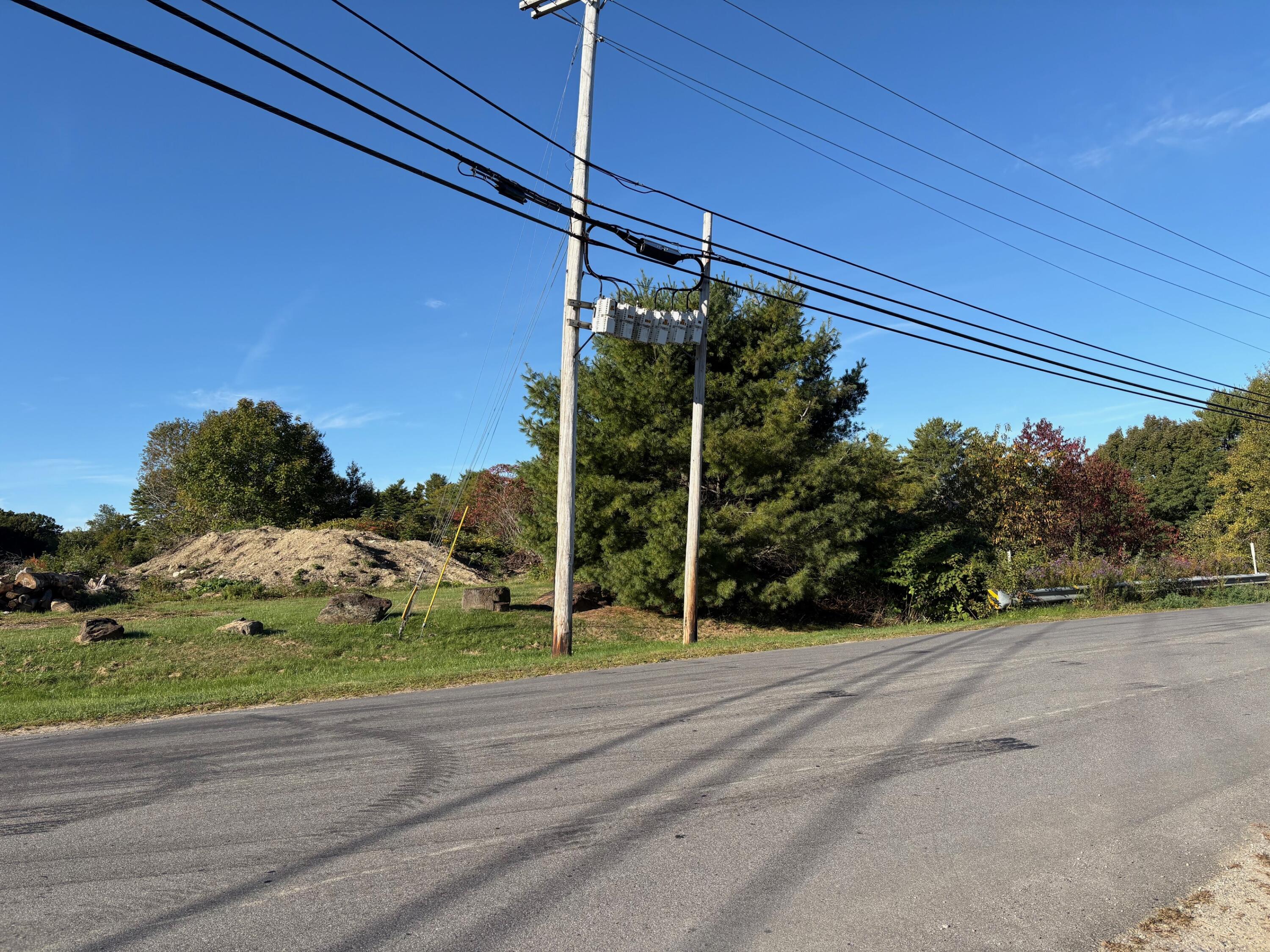 2 Swan Lake Avenue Property Photo 17