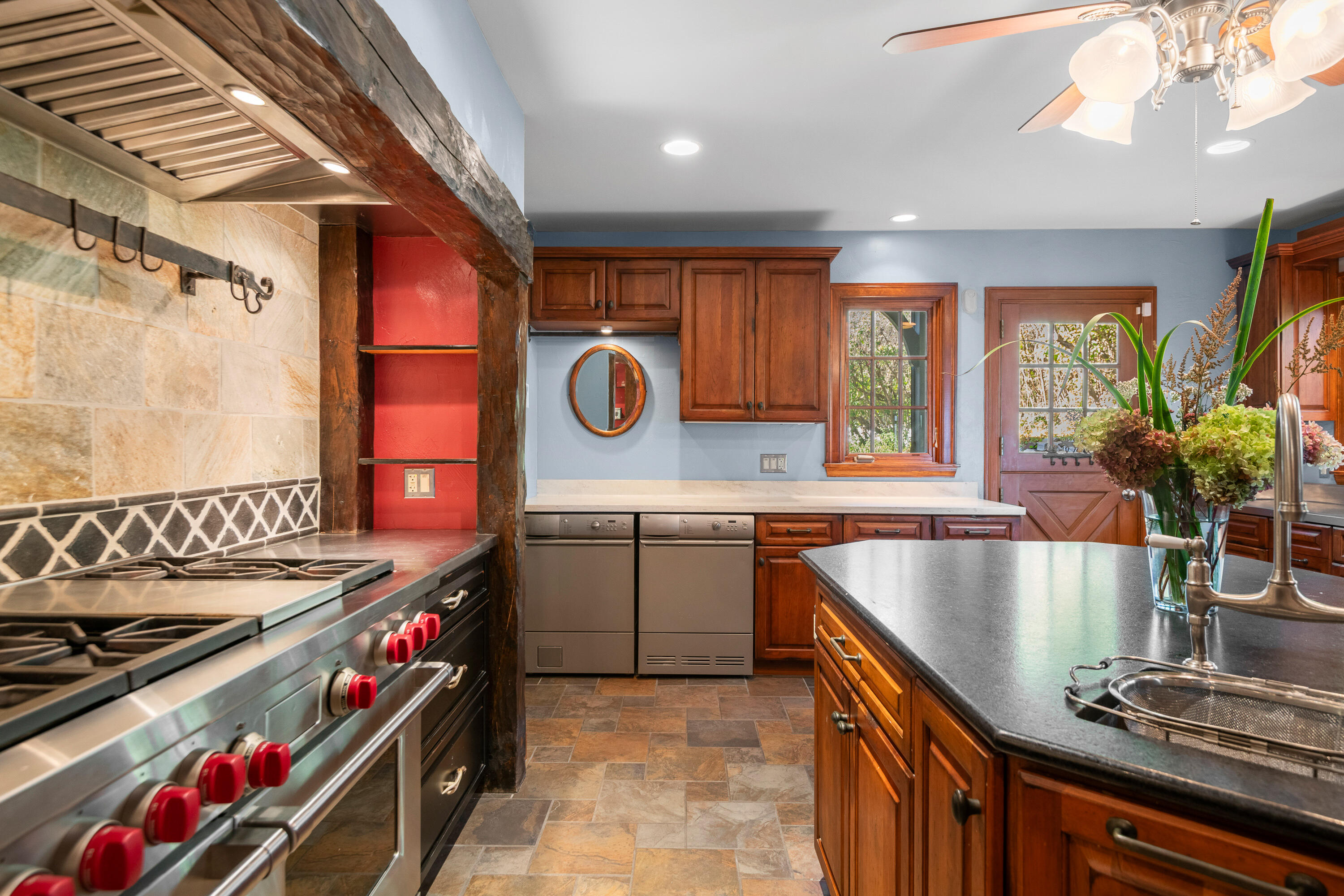 21 Starboard Lane Property Photo 14