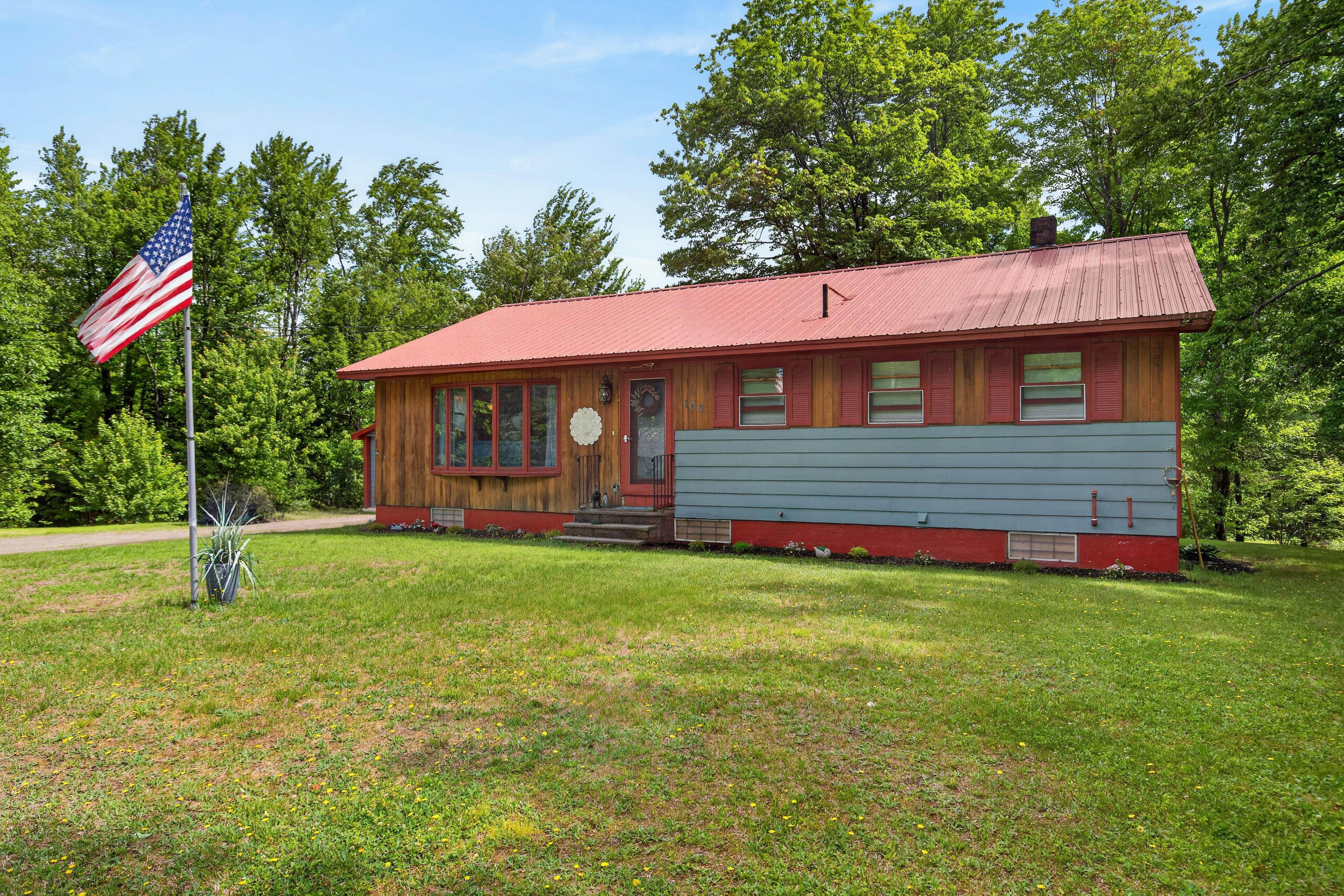 105 River Road Property Photo 3