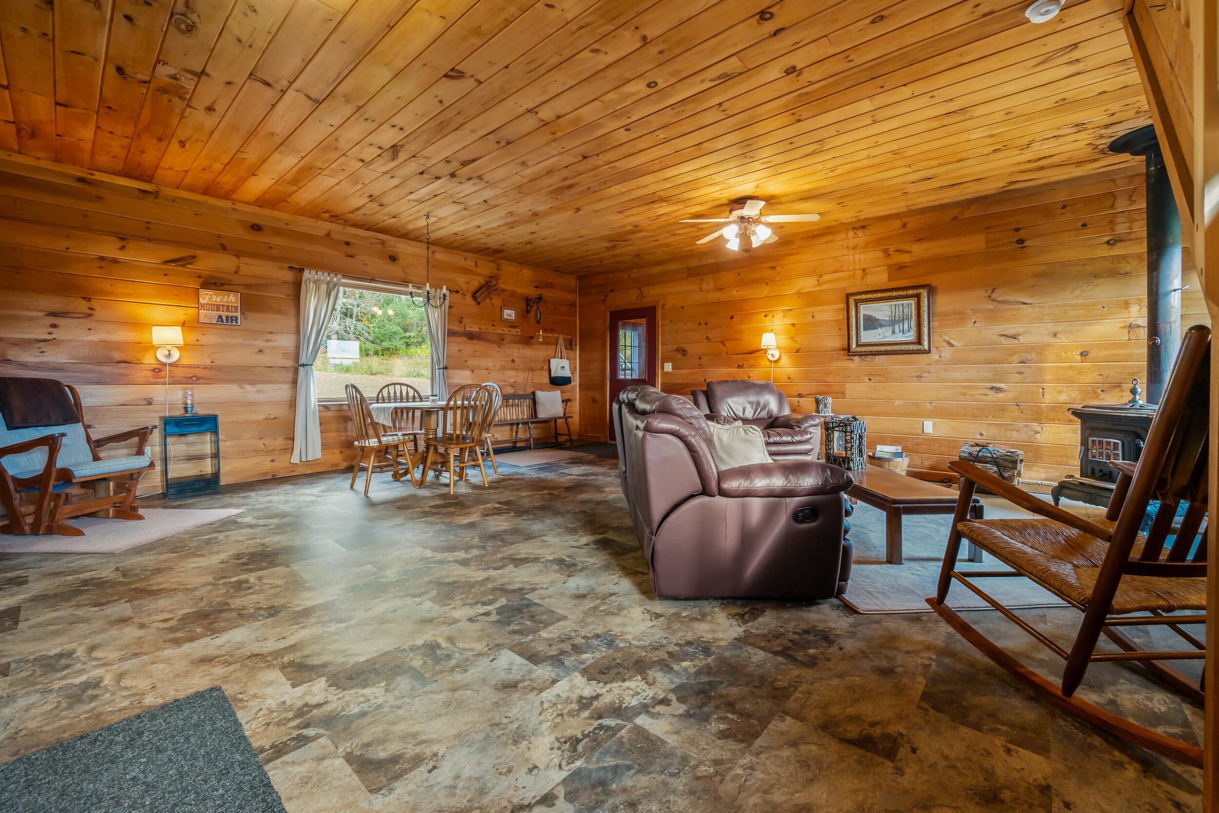 577 Loon Lake Road Property Photo 23