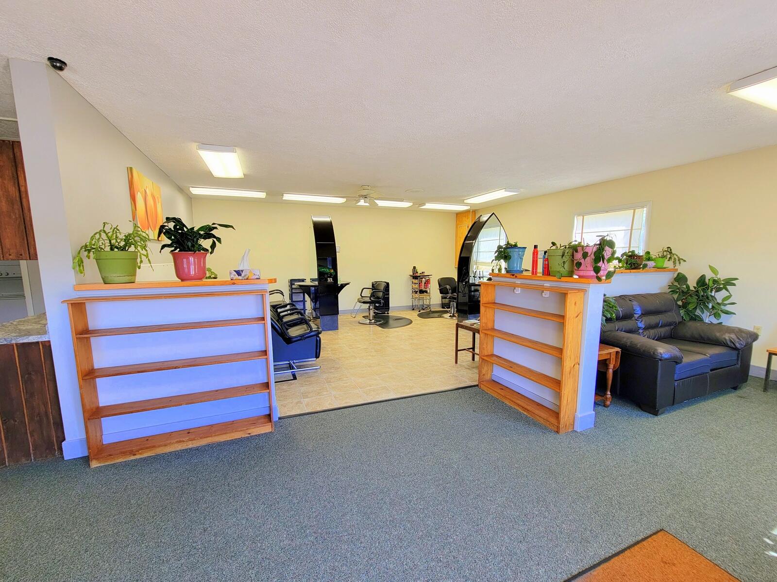399 Wilton Road Property Photo 8