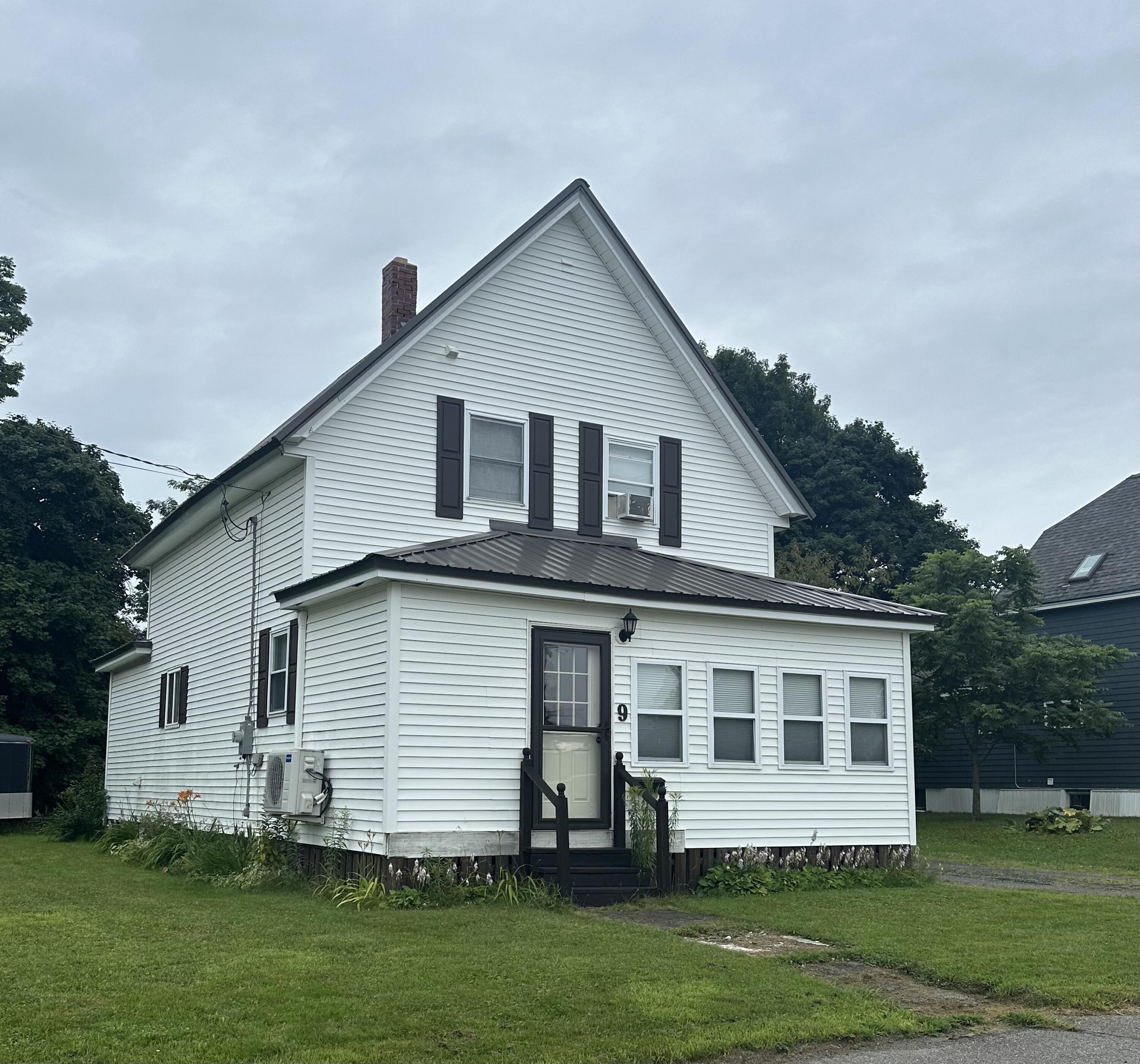 9 Maple Street Property Photo 1