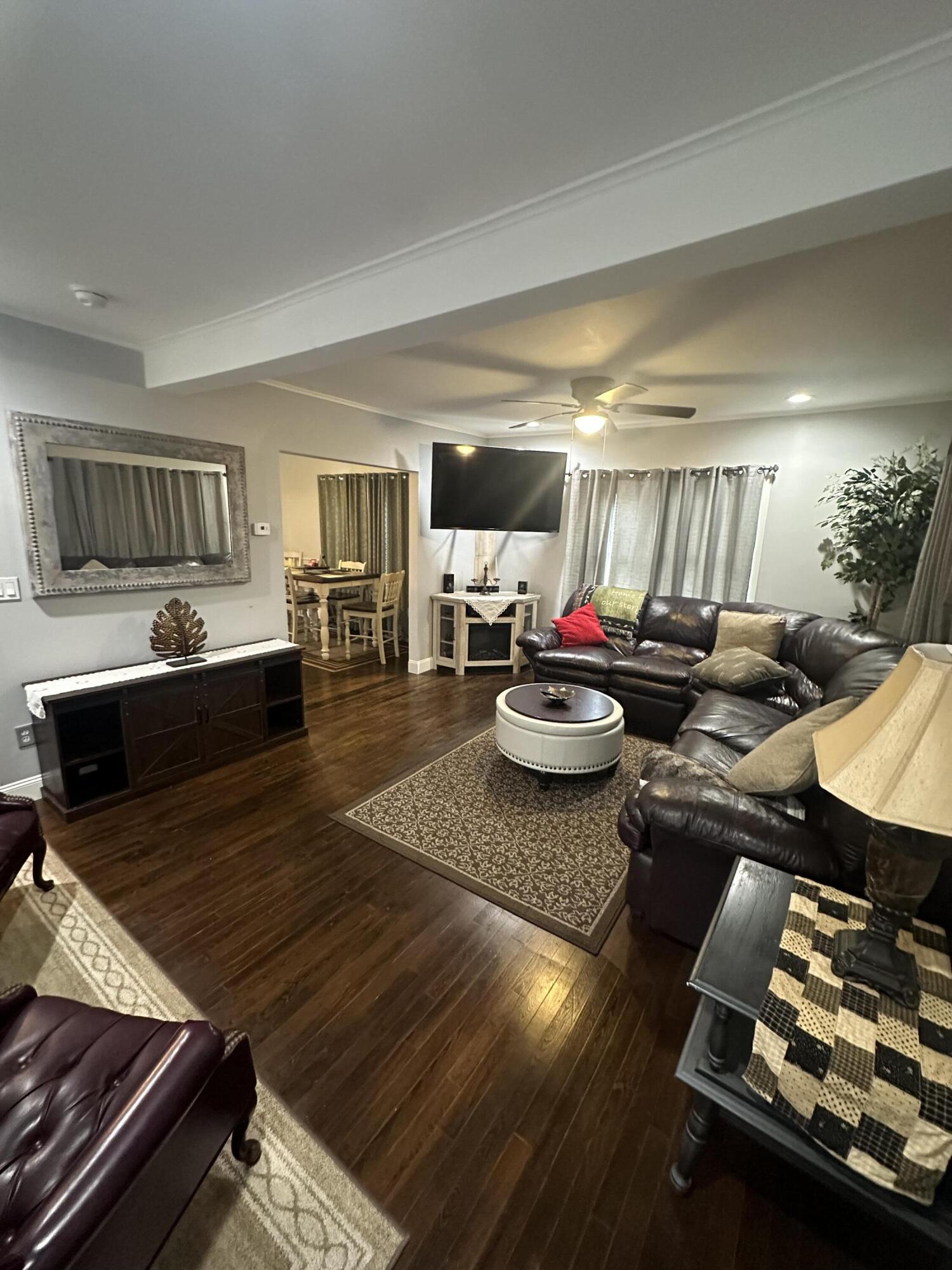 9 Maple Street Property Photo 14