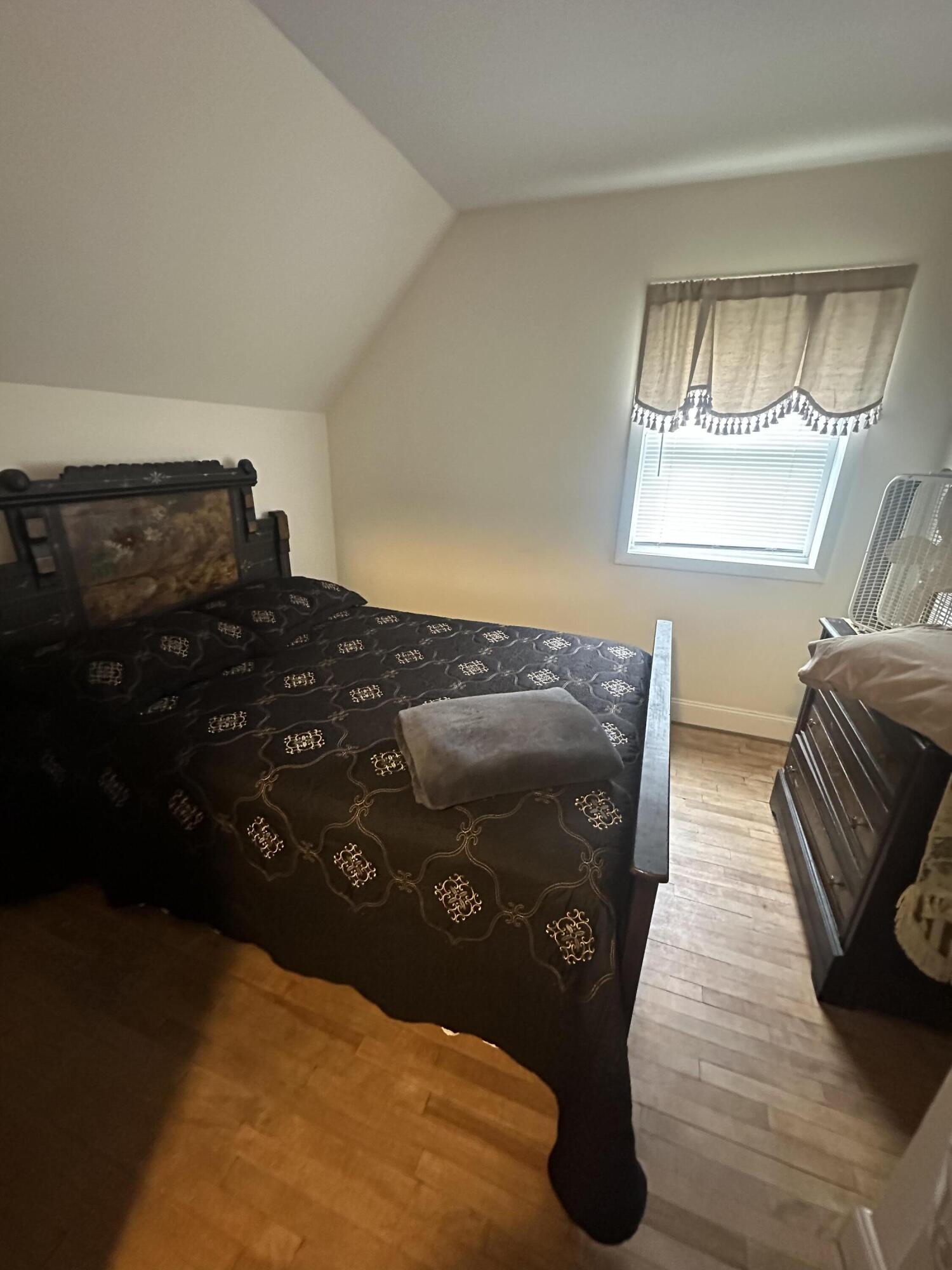 9 Maple Street Property Photo 21