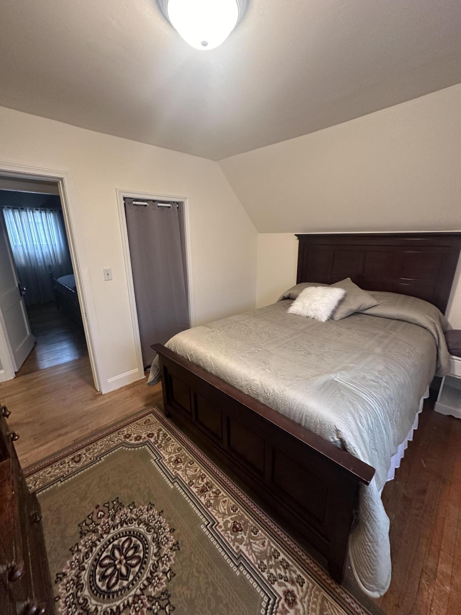 9 Maple Street Property Photo 23