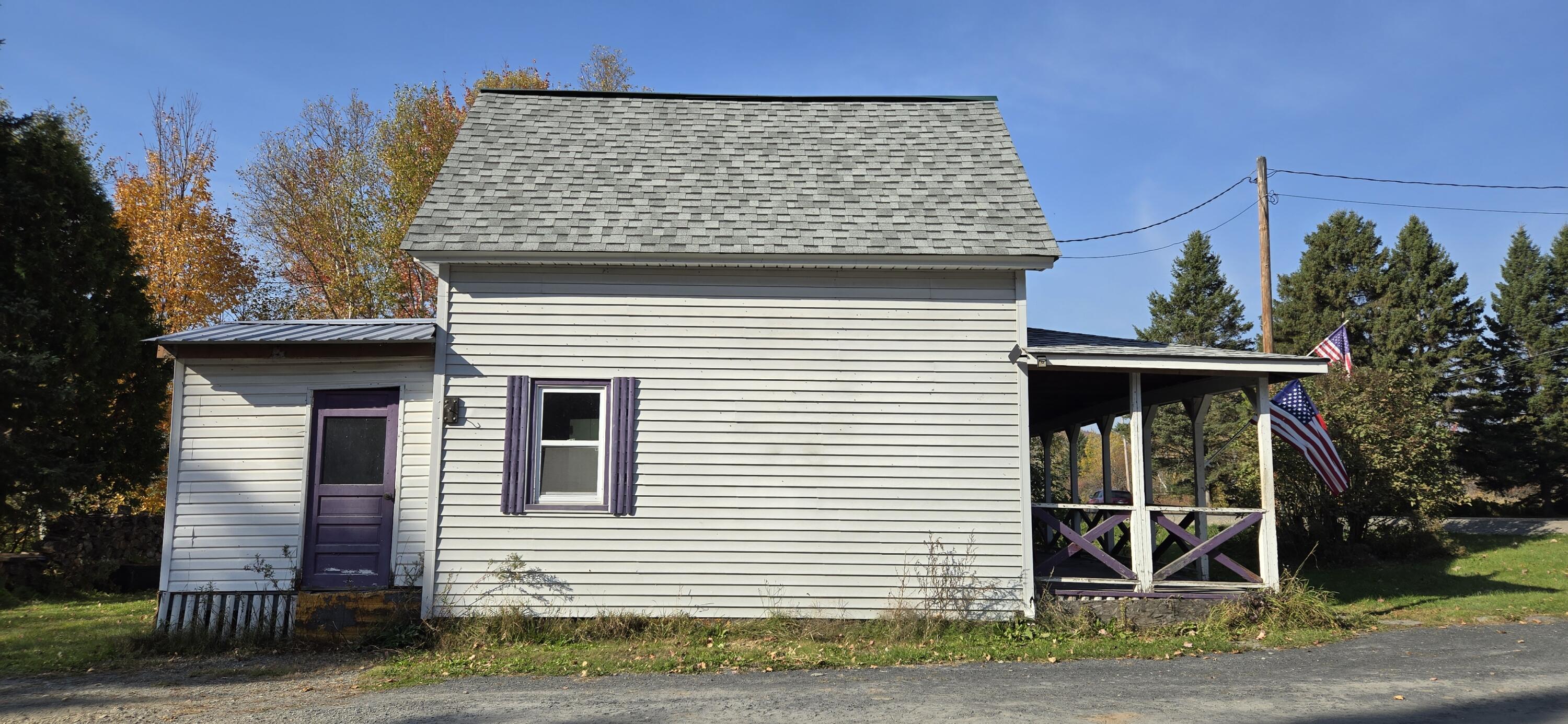 1537 Main Street Property Photo 2