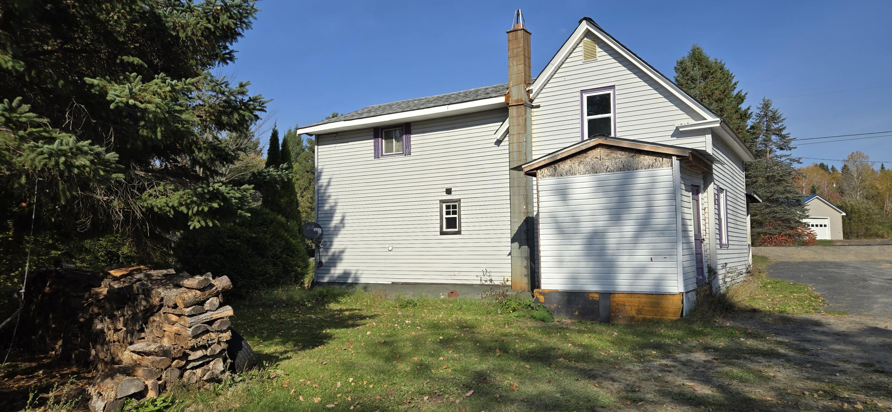 1537 Main Street Property Photo 3