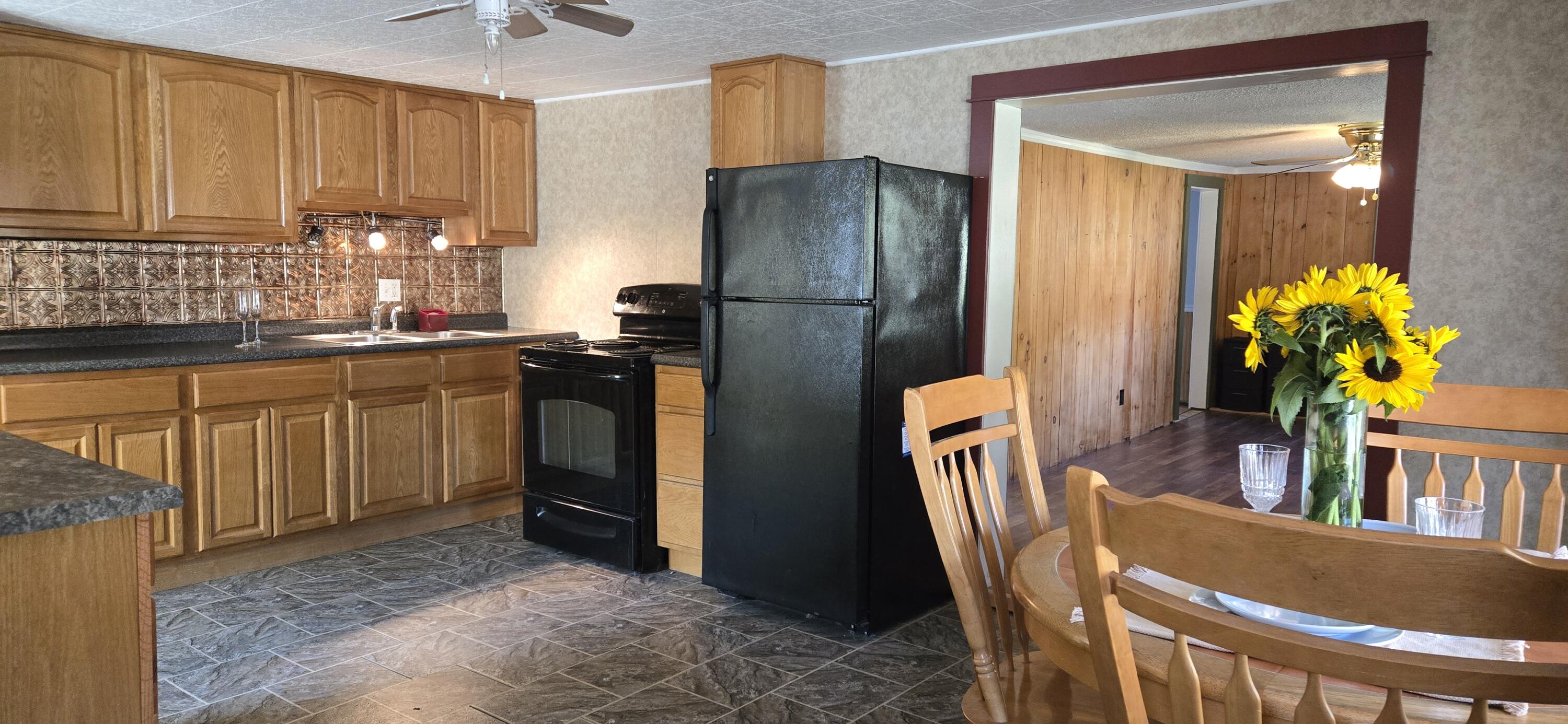 1537 Main Street Property Photo 10