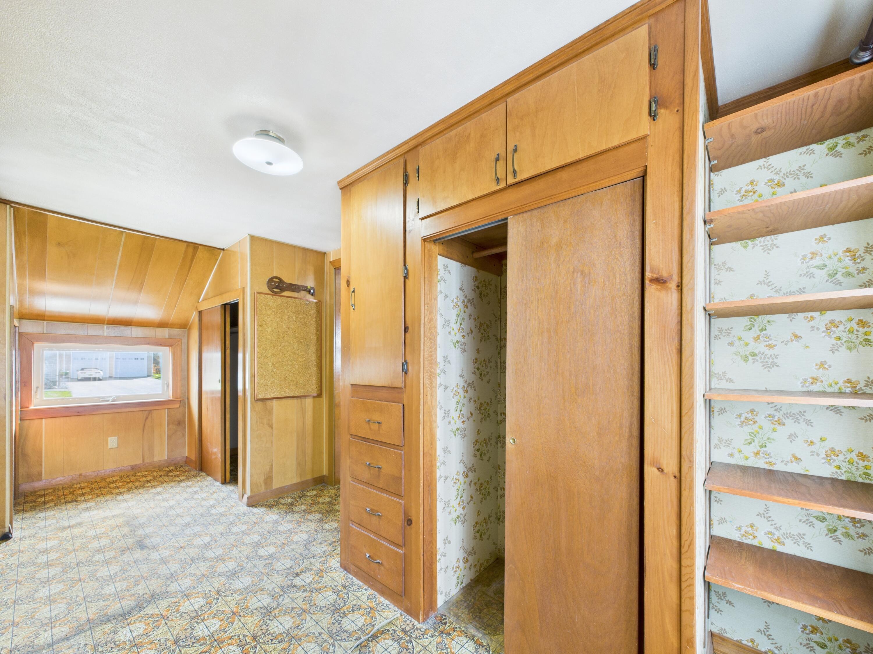 71 Garden Circle Property Photo 5