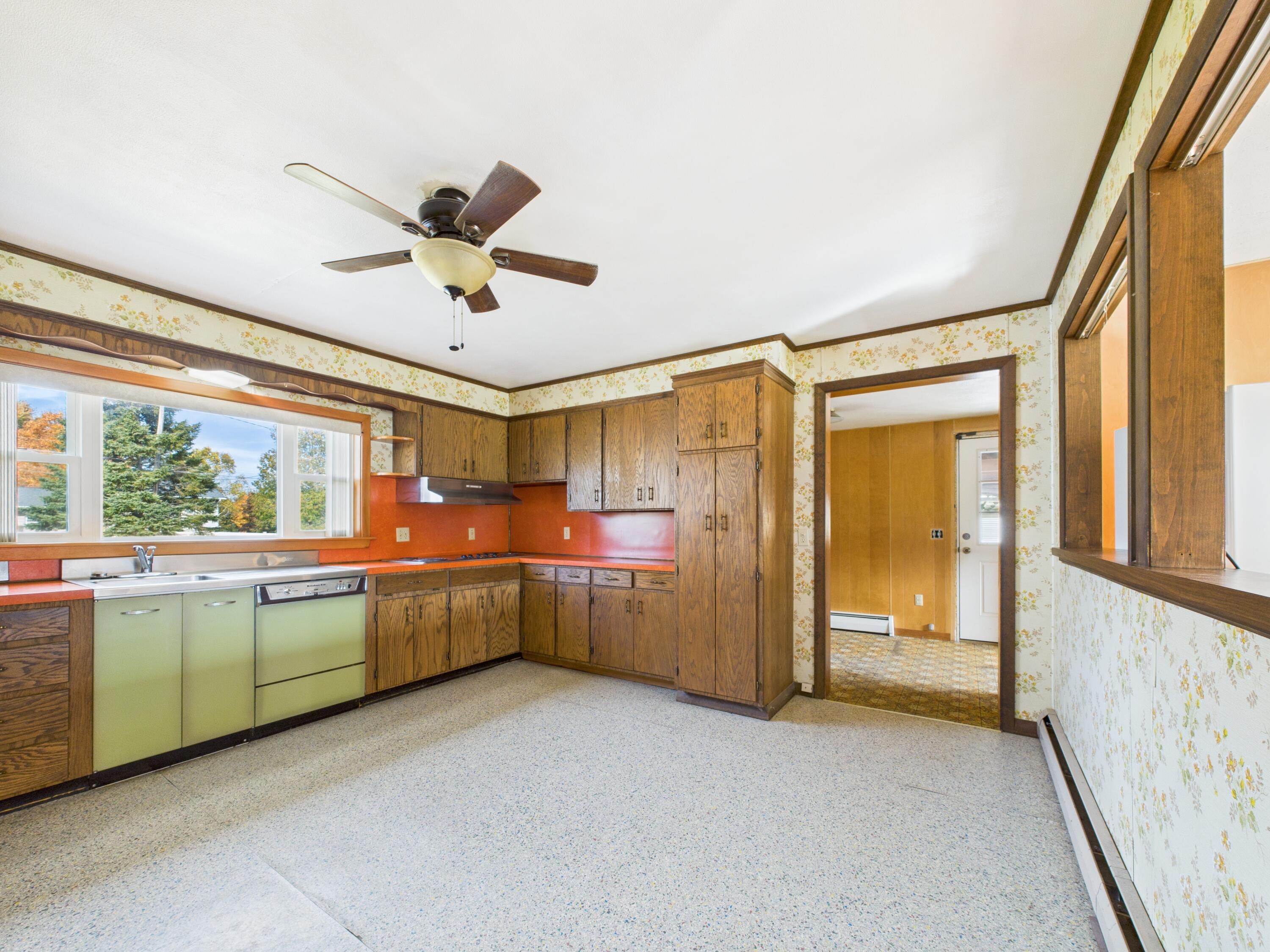 71 Garden Circle Property Photo 8