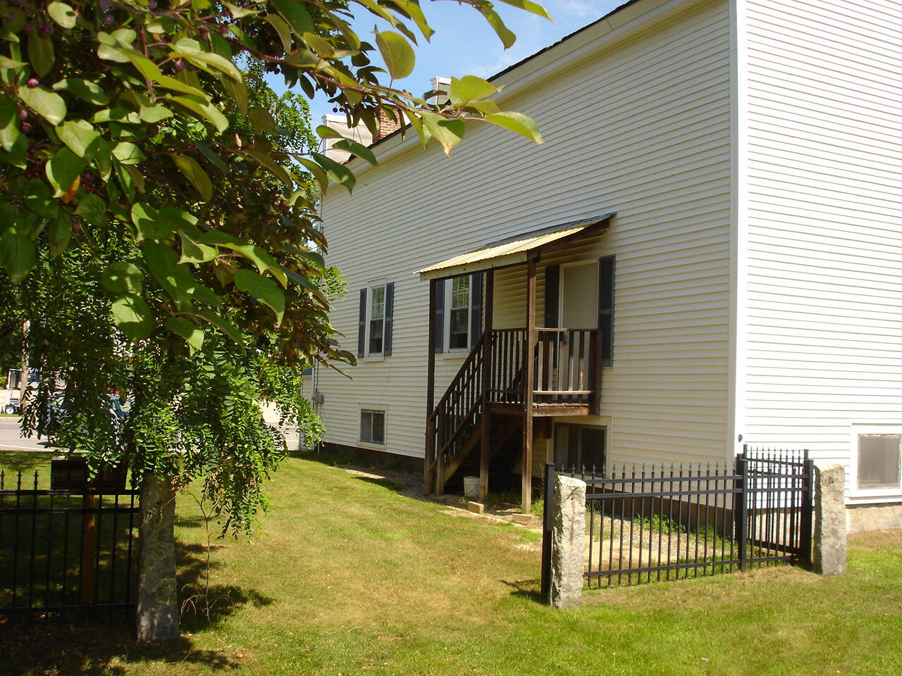519 Main Street Property Photo 13