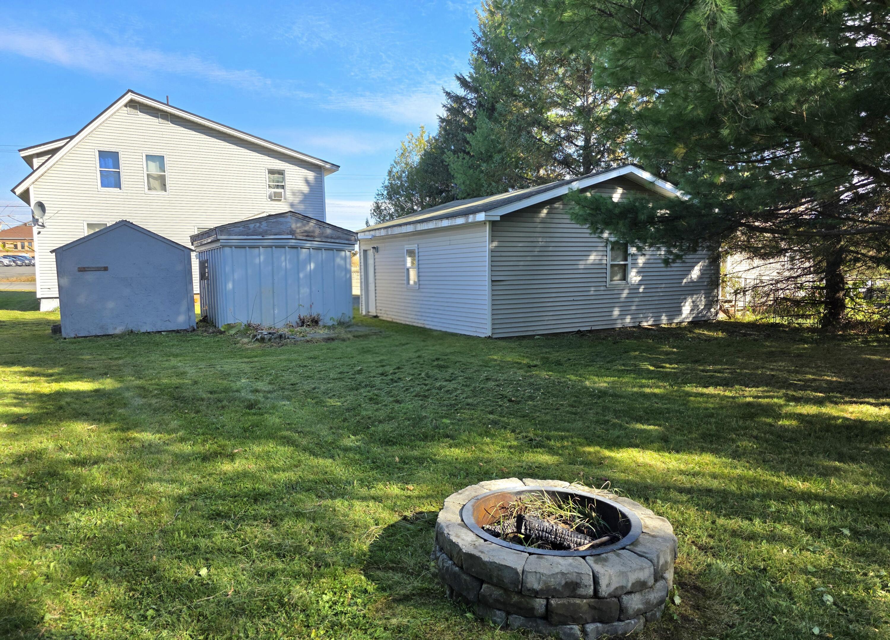 39 Washington Street Property Photo 8