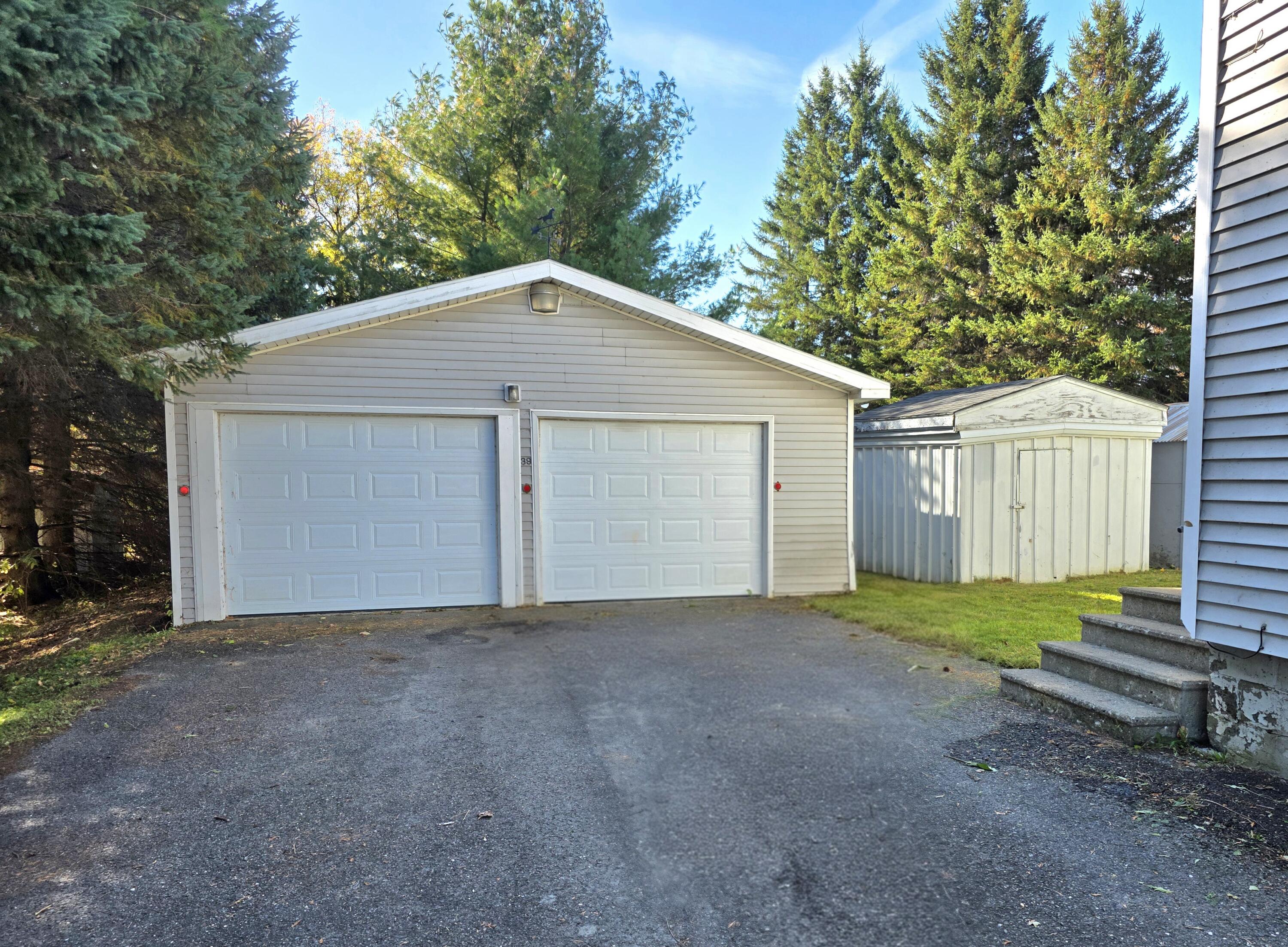 39 Washington Street Property Photo 12