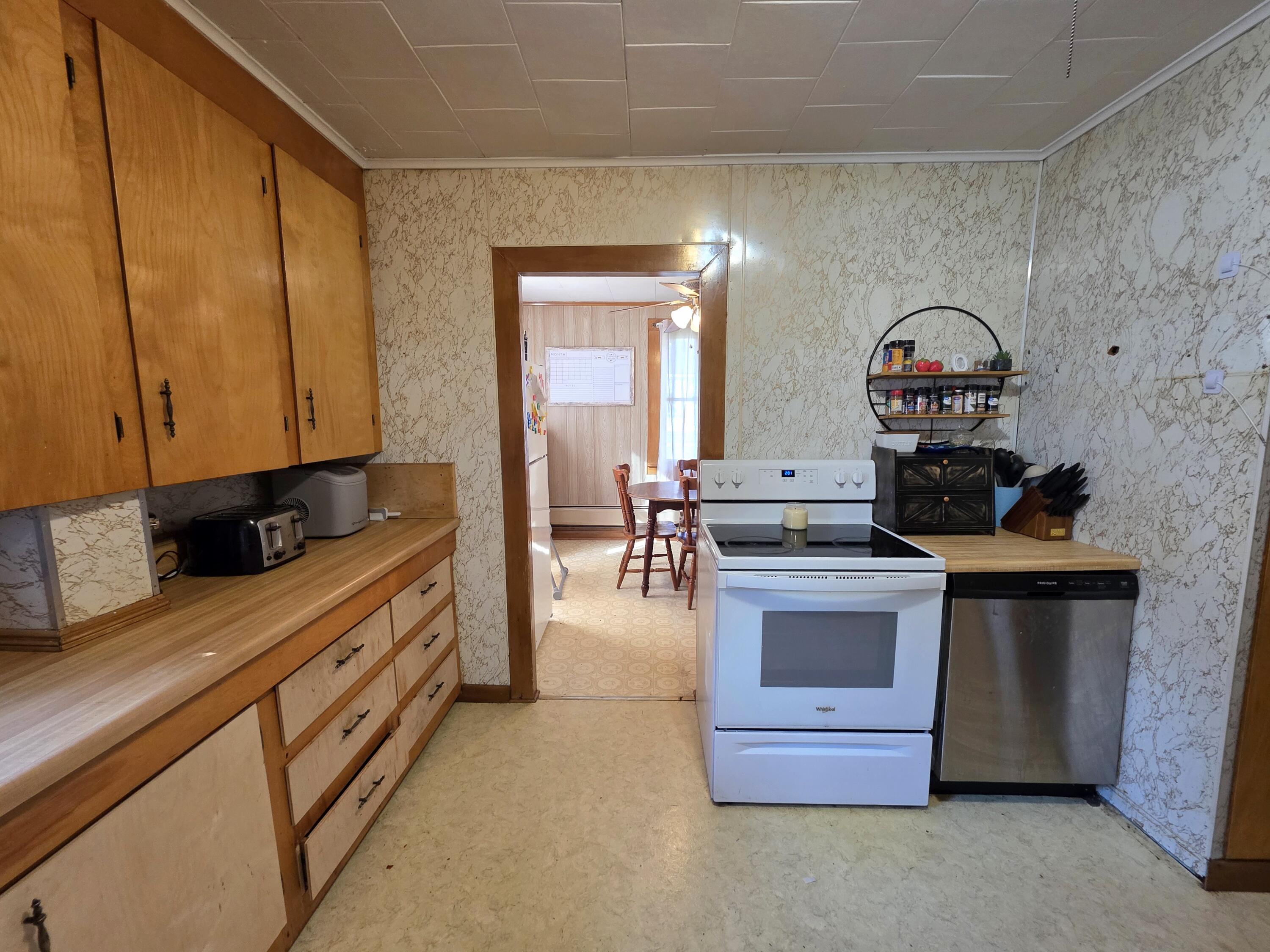 39 Washington Street Property Photo 18