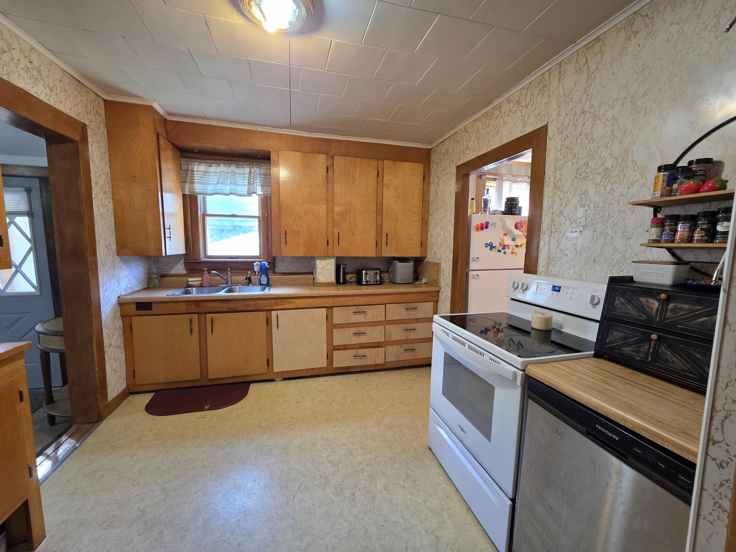 39 Washington Street Property Photo 20