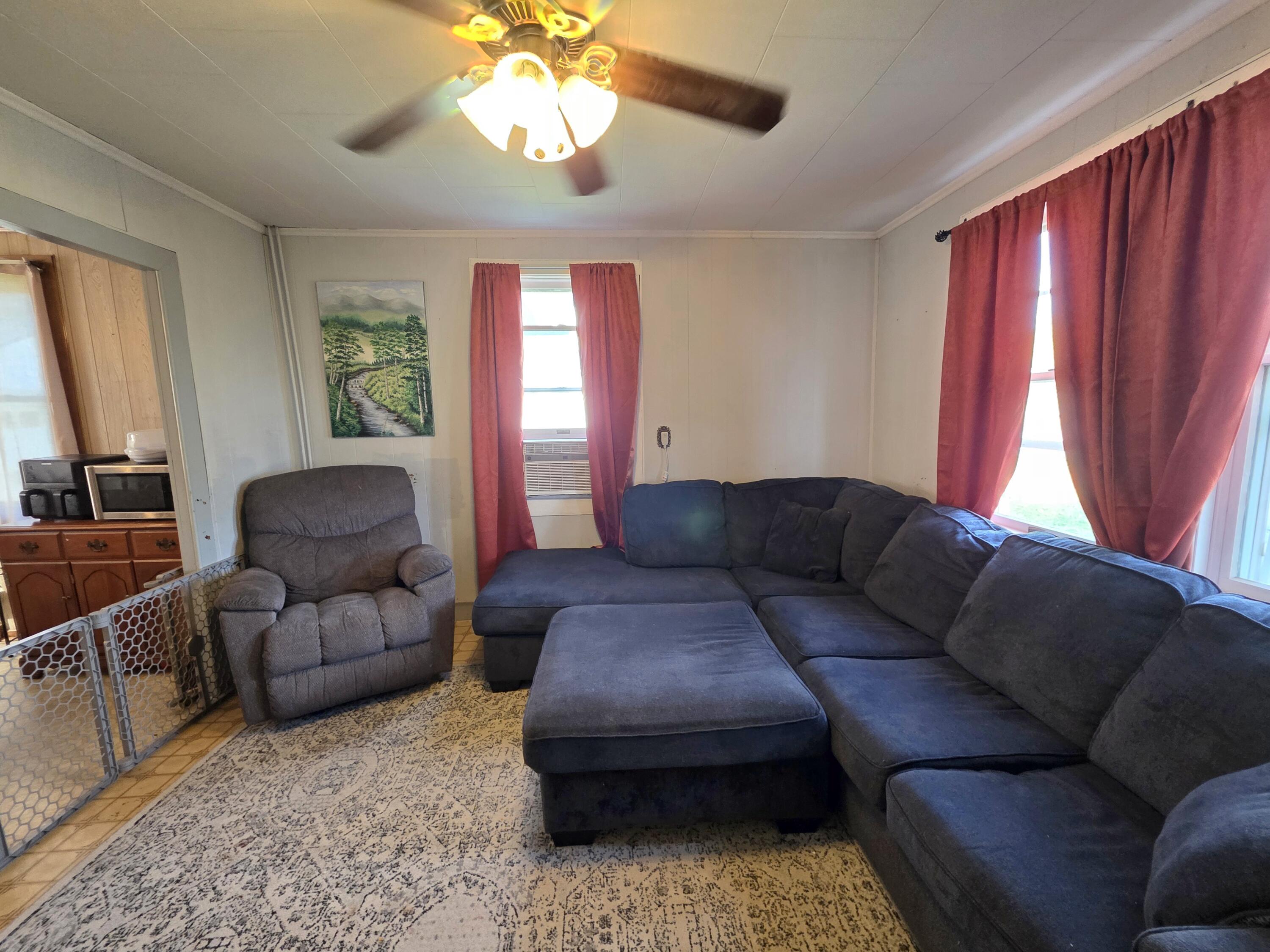 39 Washington Street Property Photo 24