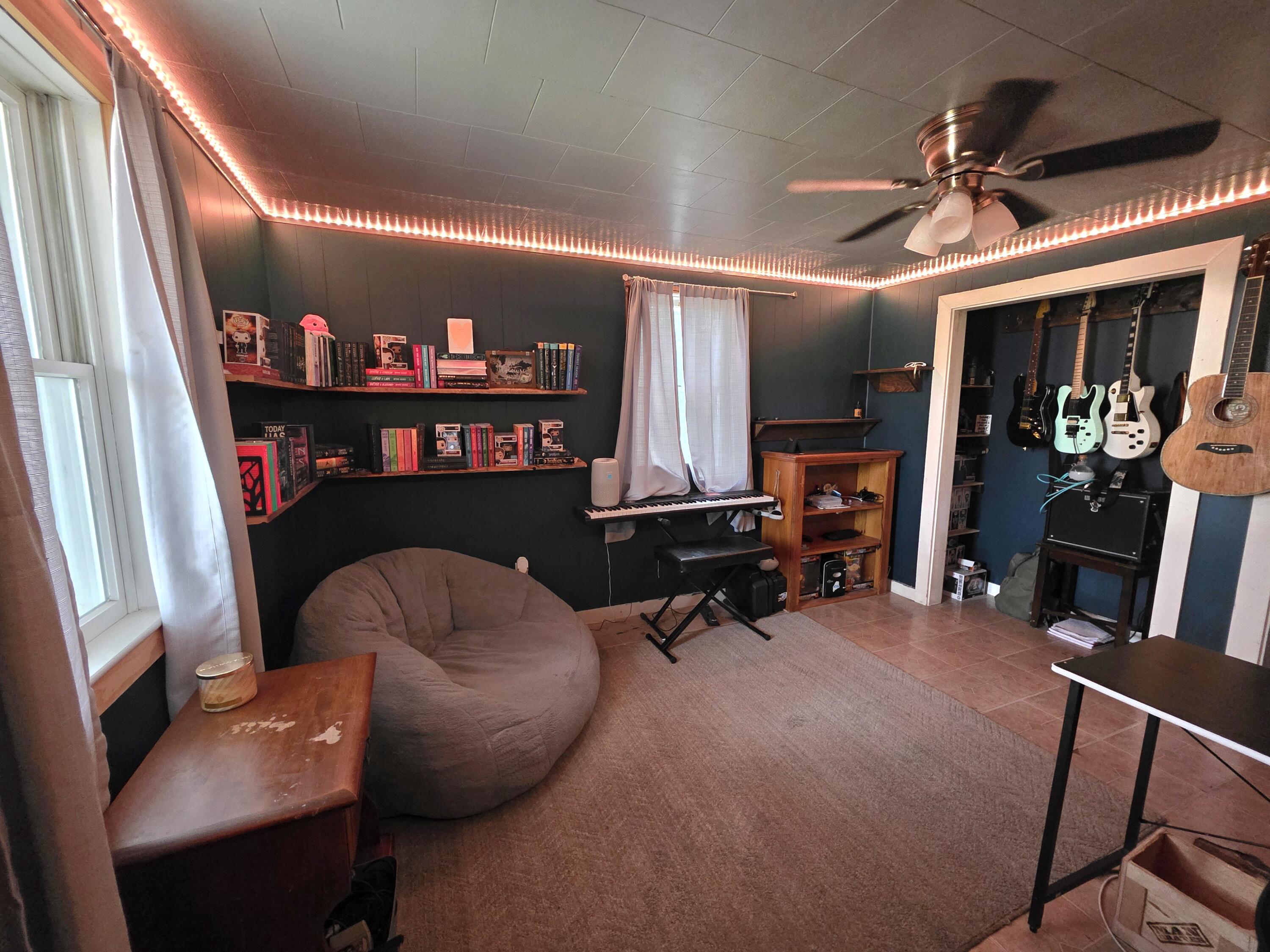 39 Washington Street Property Photo 25