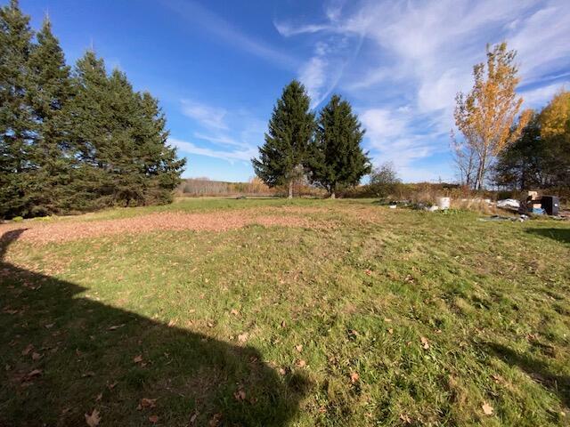 392 Old Washburn Road Property Photo 3