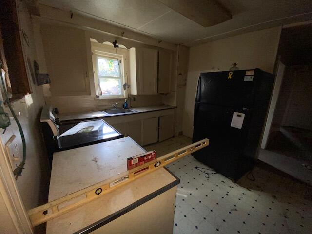 392 Old Washburn Road Property Photo 6