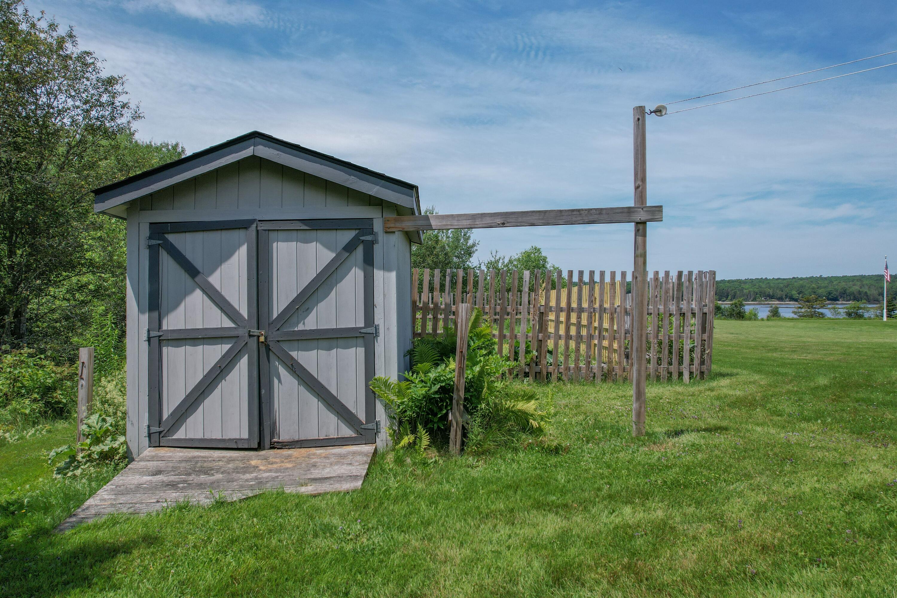 561 Bayside Road Property Photo 20